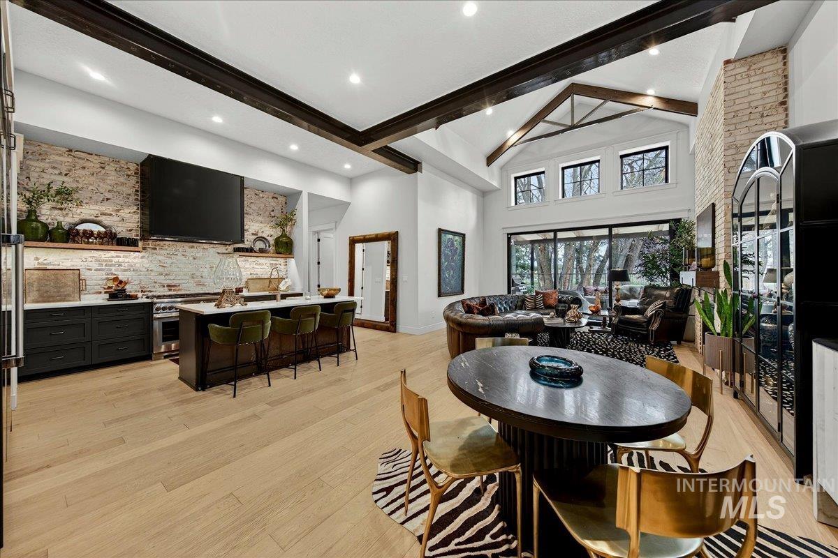 152 S Carbon Rivet Ave, Eagle, Idaho 83616-4554, 3 Bedrooms, 3 Bathrooms, Residential For Sale, Price $1,038,800,MLS 98976832