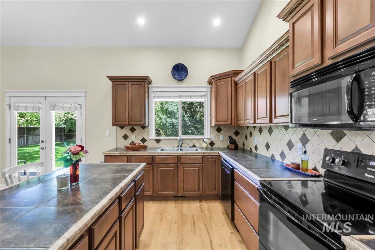 2627 E Moog St, Meridian, Idaho 83646, 4 Bedrooms, 3 Bathrooms, Residential For Sale, Price $699,900,MLS 98976834