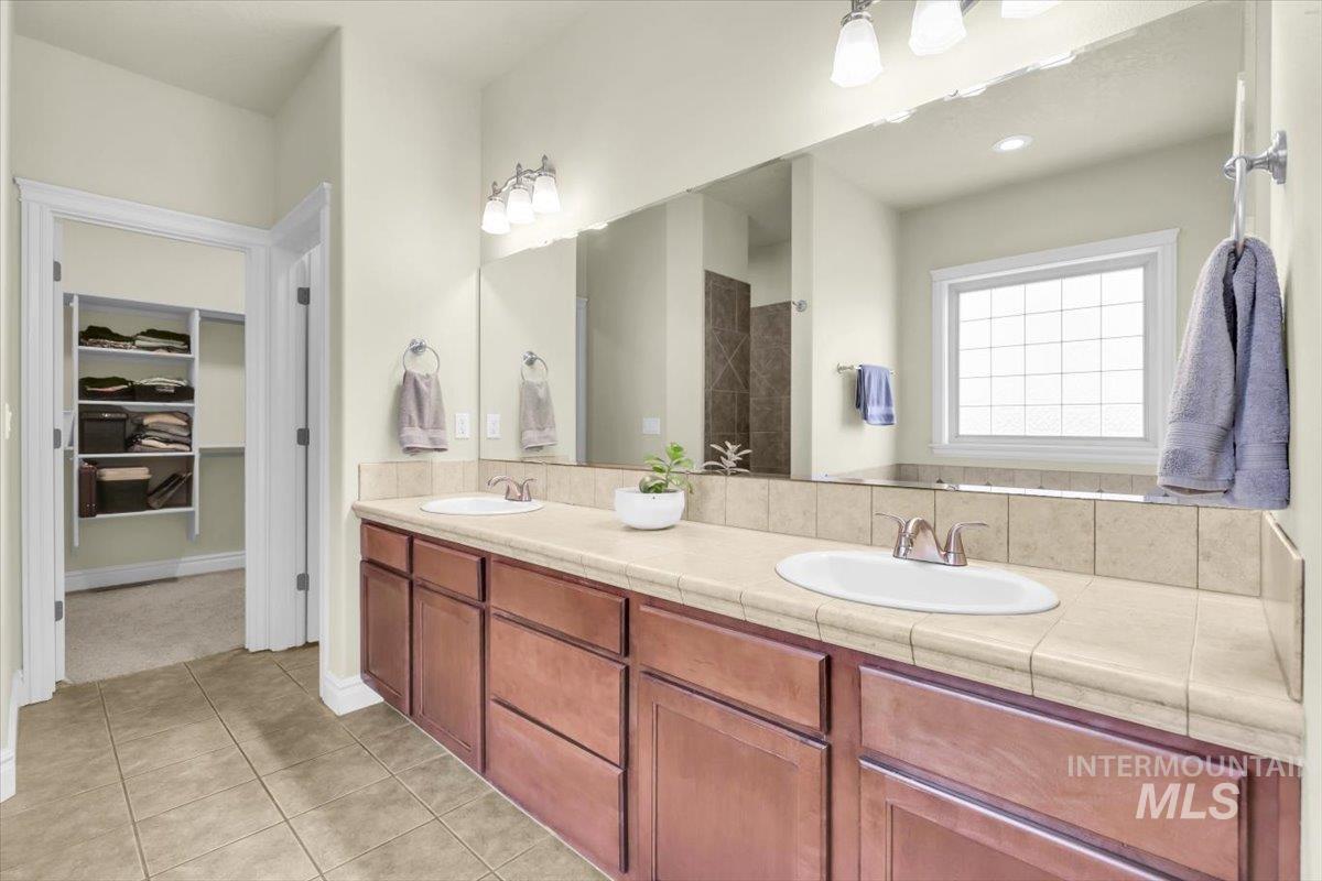 2627 E Moog St, Meridian, Idaho 83646, 4 Bedrooms, 3 Bathrooms, Residential For Sale, Price $699,900,MLS 98976834