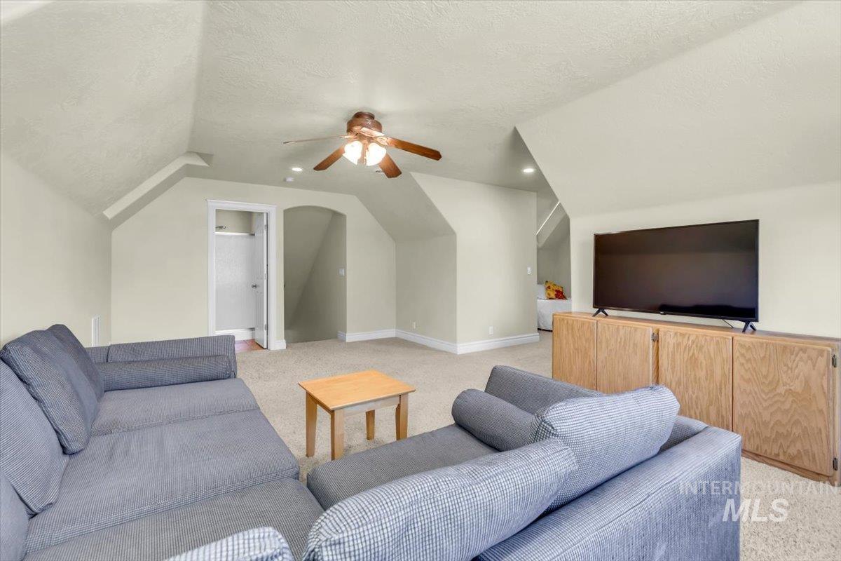 2627 E Moog St, Meridian, Idaho 83646, 4 Bedrooms, 3 Bathrooms, Residential For Sale, Price $699,900,MLS 98976834