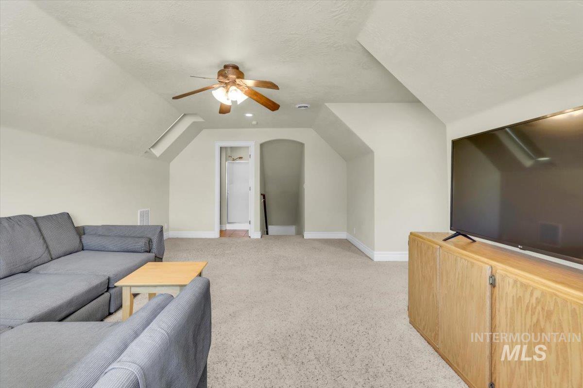 2627 E Moog St, Meridian, Idaho 83646, 4 Bedrooms, 3 Bathrooms, Residential For Sale, Price $699,900,MLS 98976834