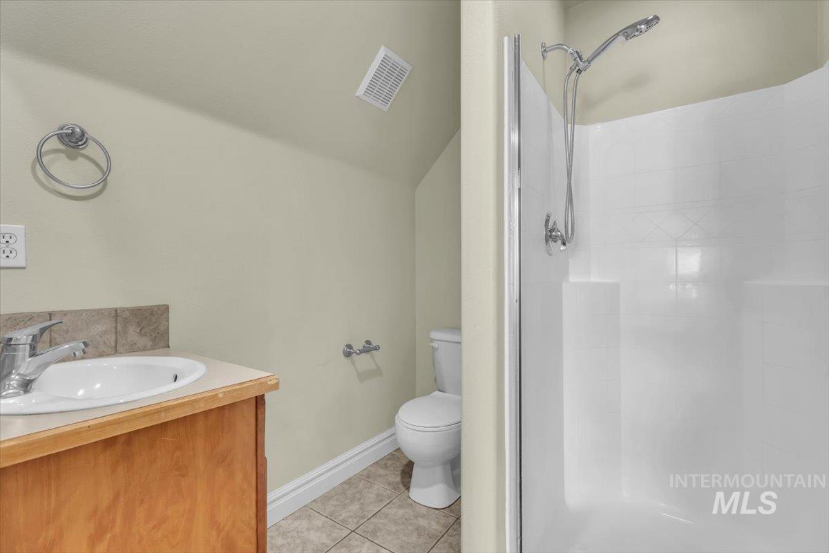 2627 E Moog St, Meridian, Idaho 83646, 4 Bedrooms, 3 Bathrooms, Residential For Sale, Price $699,900,MLS 98976834