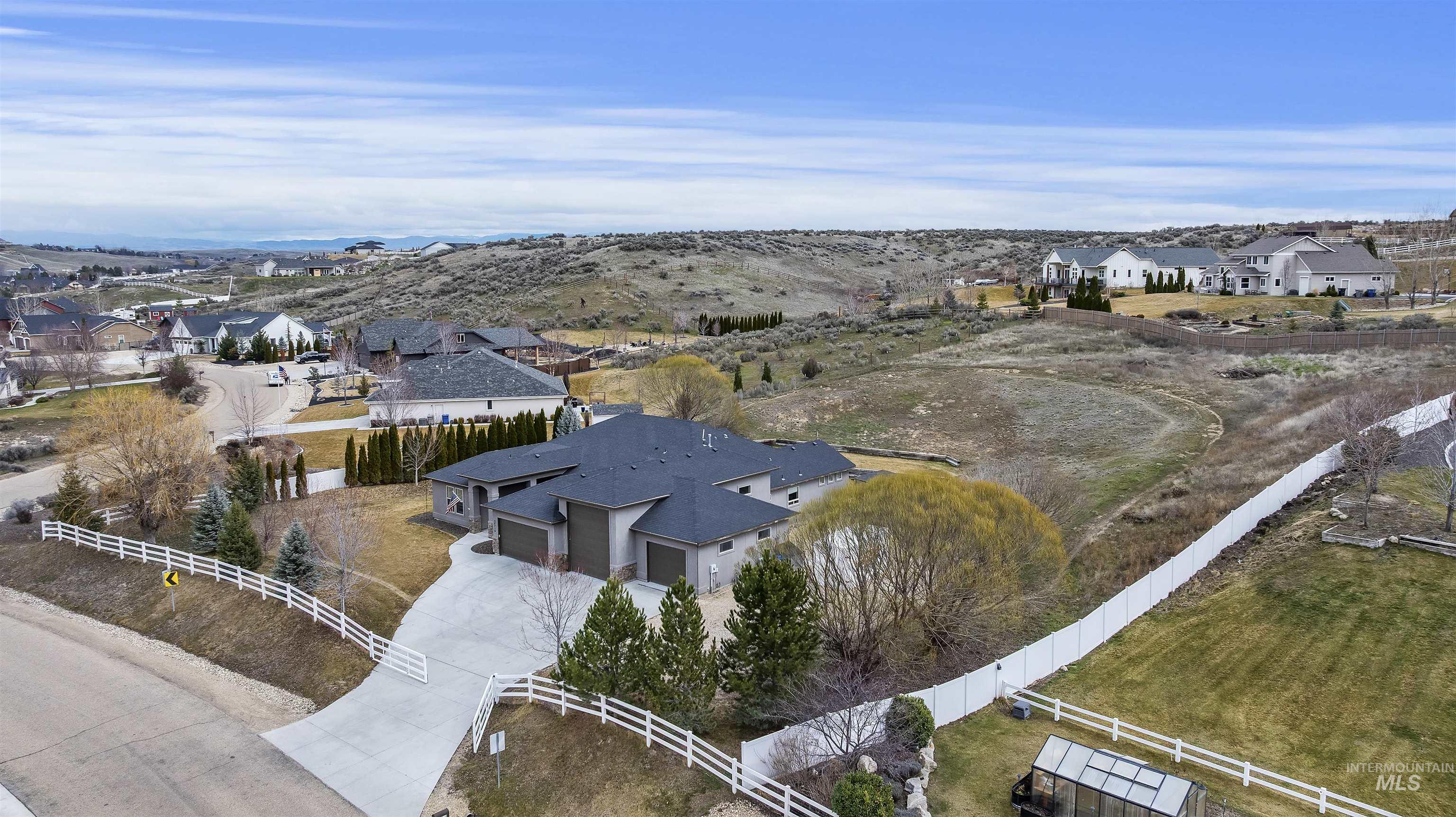 24710 Blessinger, Star, Idaho 83669, 4 Bedrooms, 3.5 Bathrooms, Residential For Sale, Price $1,065,000,MLS 98976835