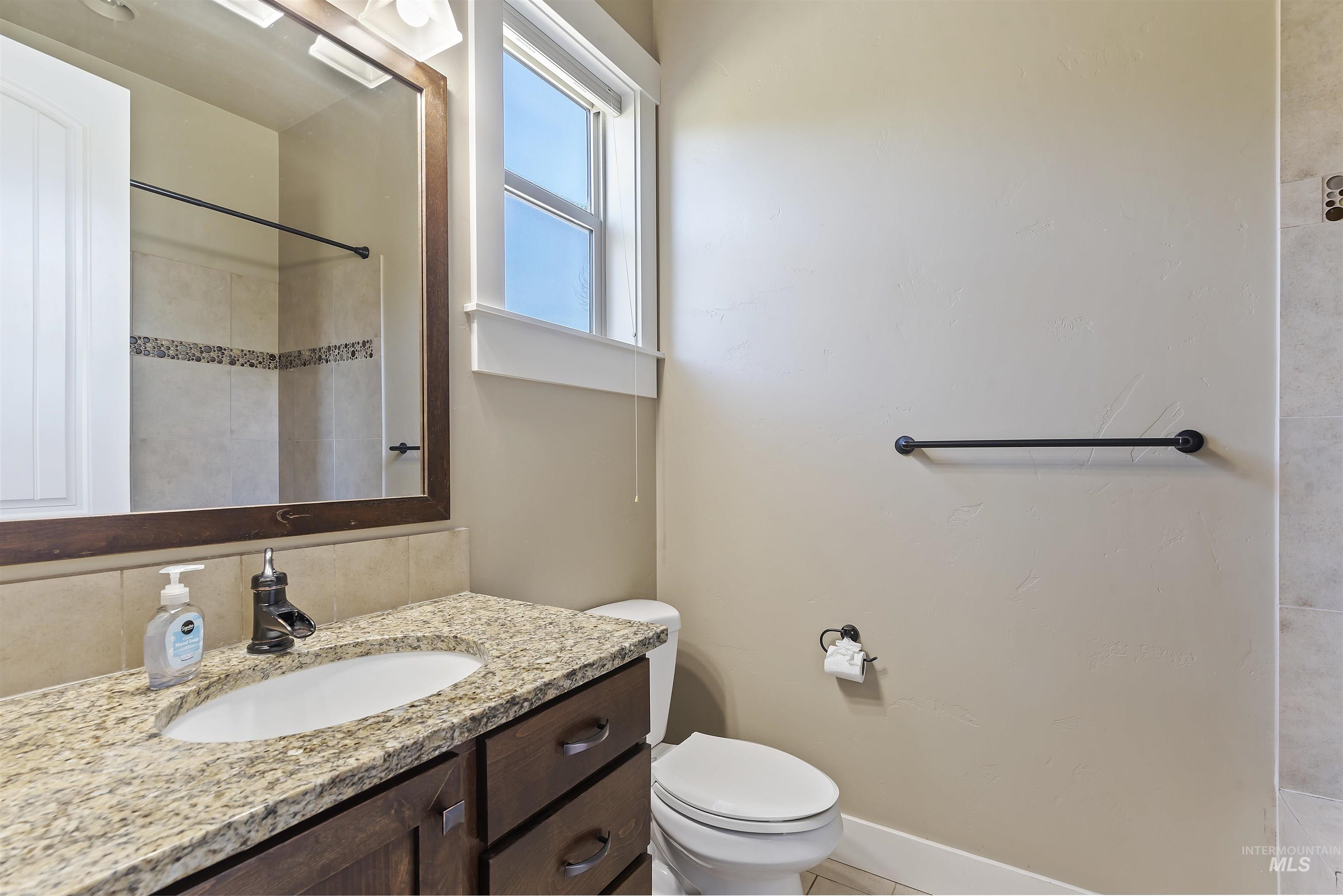 24710 Blessinger, Star, Idaho 83669, 4 Bedrooms, 3.5 Bathrooms, Residential For Sale, Price $1,065,000,MLS 98976835