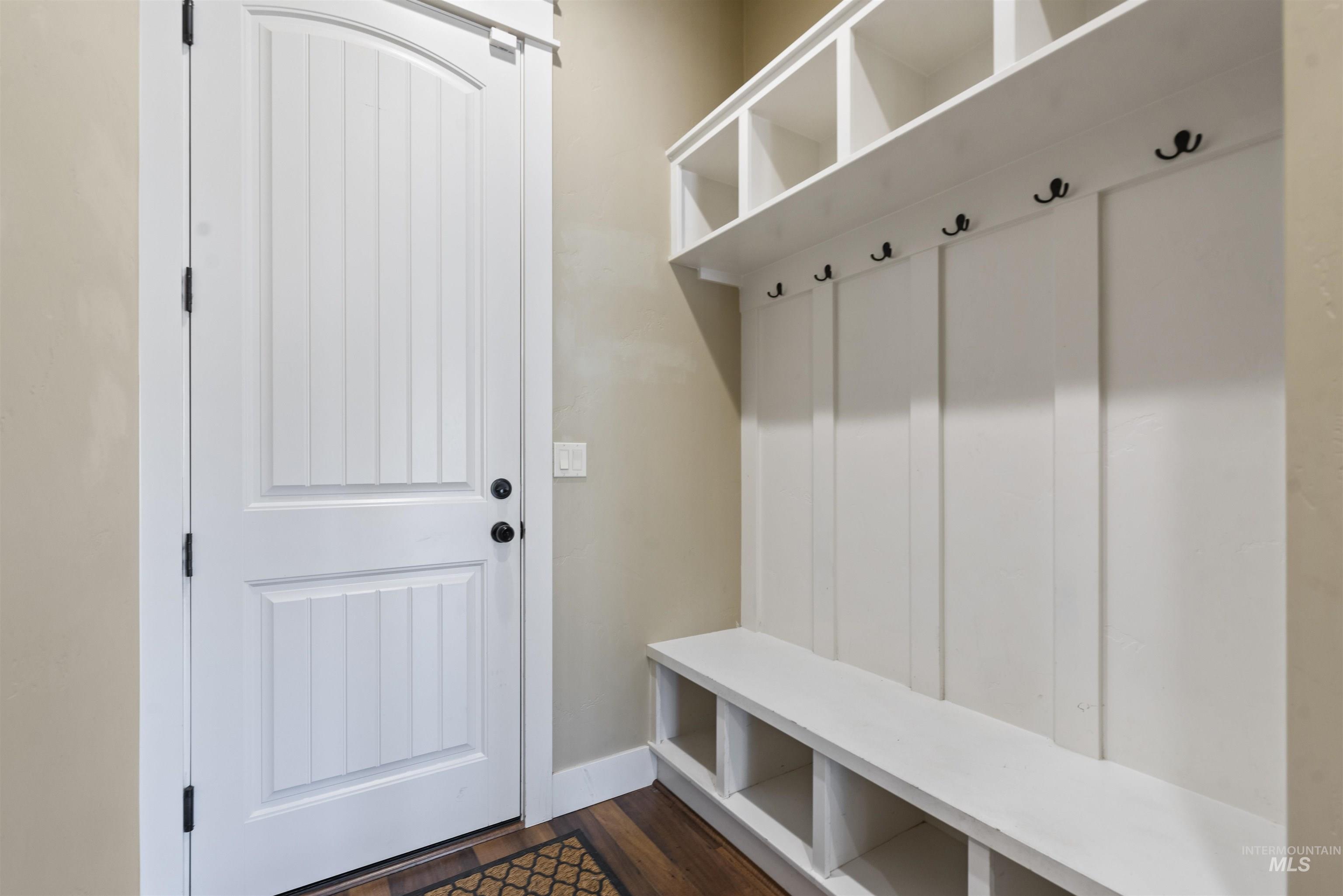 24710 Blessinger, Star, Idaho 83669, 4 Bedrooms, 3.5 Bathrooms, Residential For Sale, Price $1,065,000,MLS 98976835