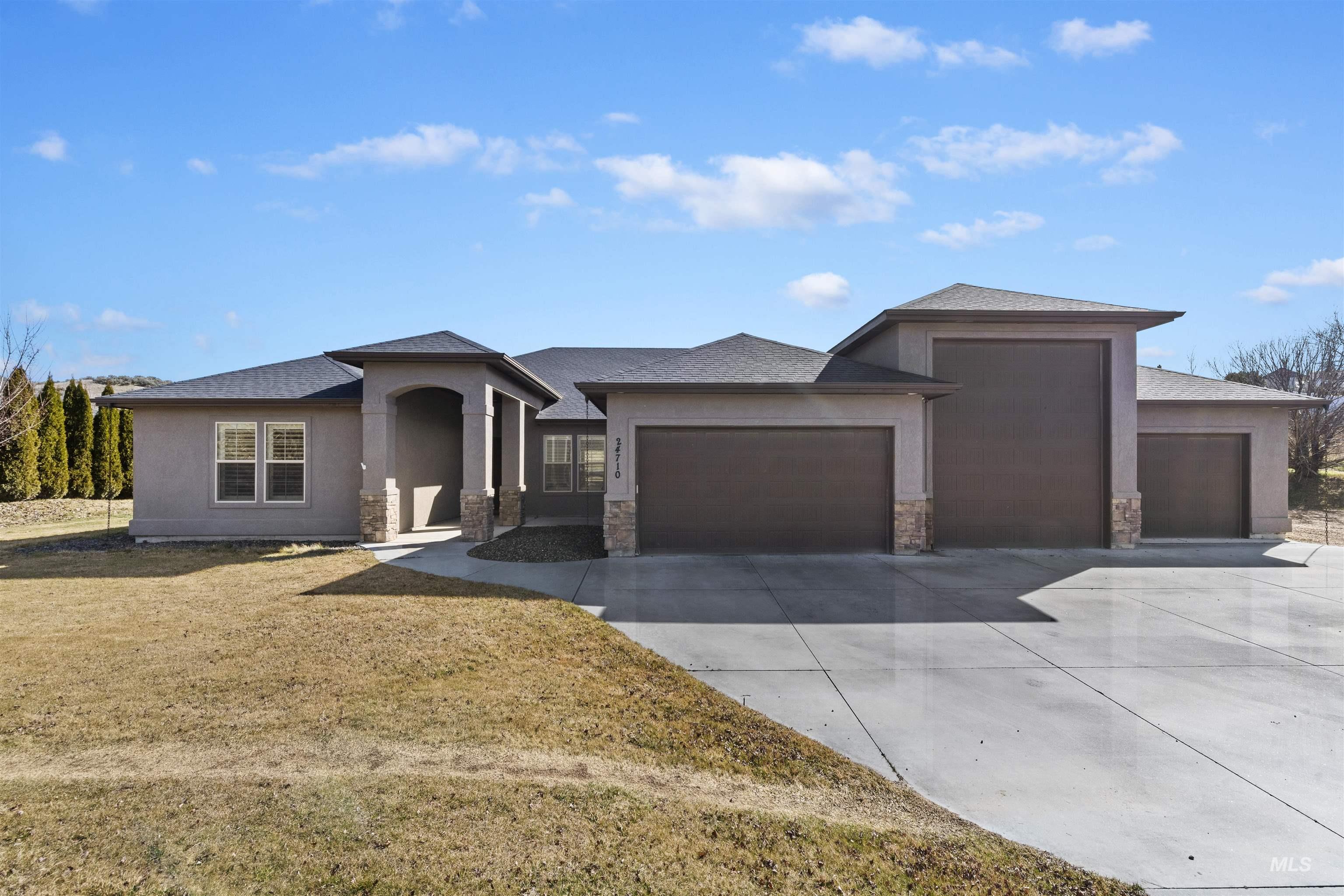 24710 Blessinger, Star, Idaho 83669, 4 Bedrooms, 3.5 Bathrooms, Residential For Sale, Price $1,065,000,MLS 98976835