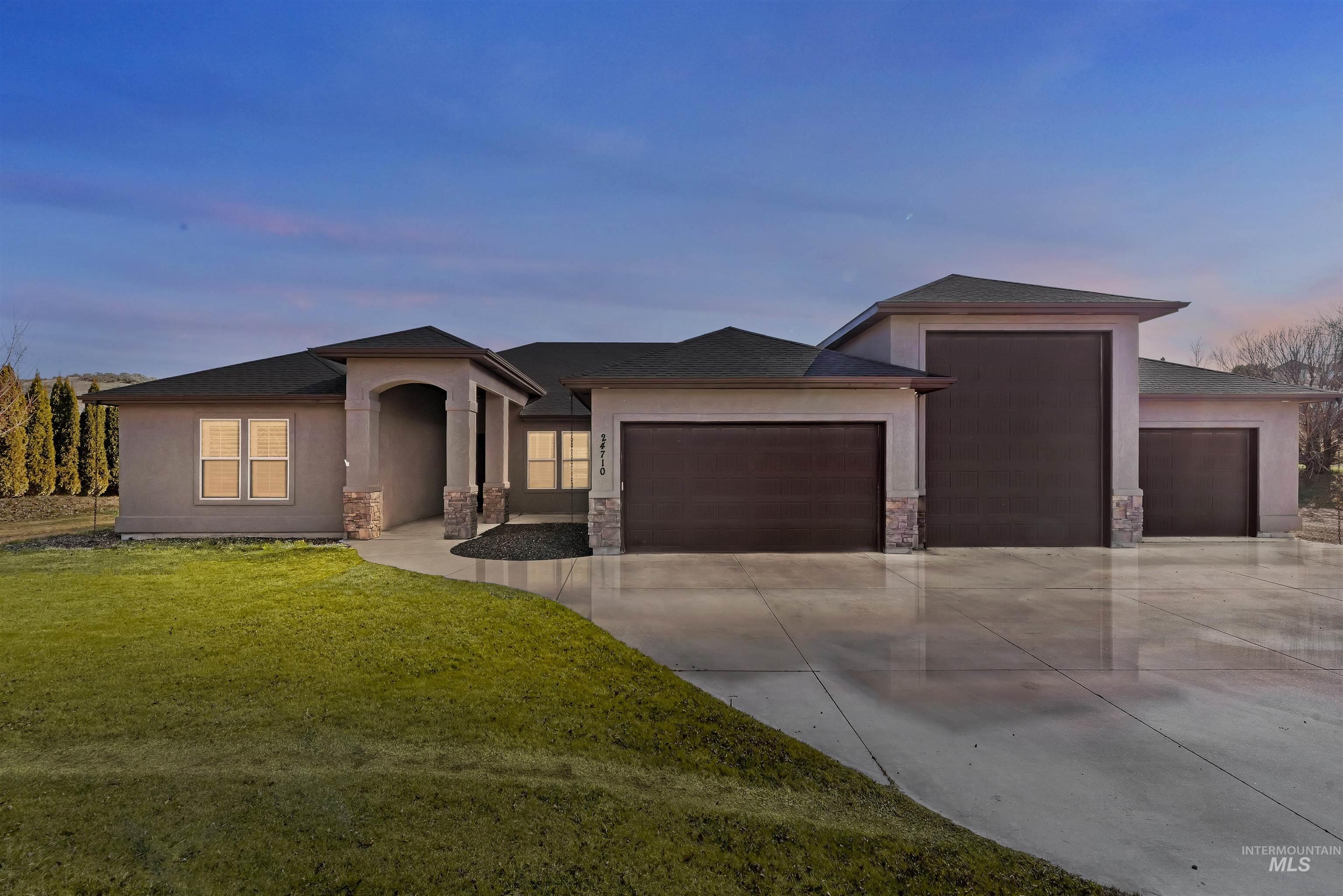 24710 Blessinger, Star, Idaho 83669, 4 Bedrooms, 3.5 Bathrooms, Residential For Sale, Price $1,065,000,MLS 98976835