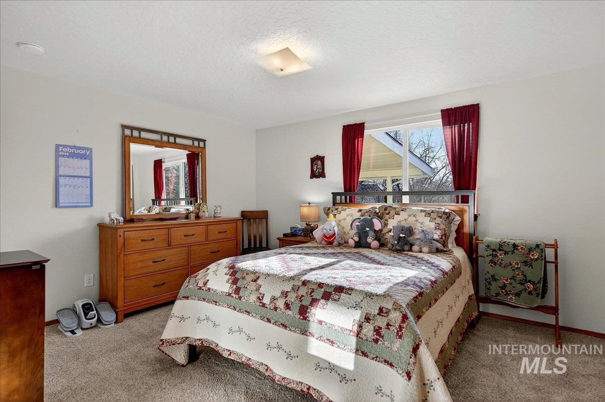 1907 W Flamingo, Nampa, Idaho 83651, 3 Bedrooms, 2 Bathrooms, Residential For Sale, Price $285,000,MLS 98976836