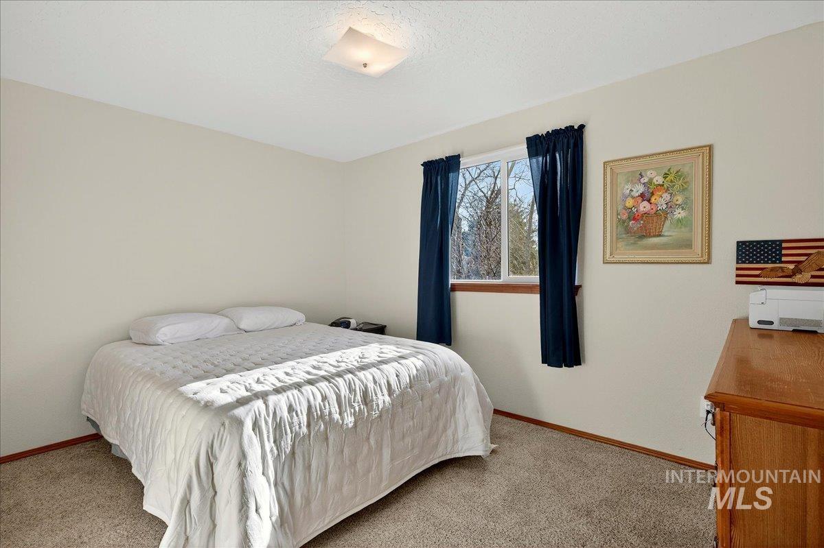 1907 W Flamingo, Nampa, Idaho 83651, 3 Bedrooms, 2 Bathrooms, Residential For Sale, Price $285,000,MLS 98976836