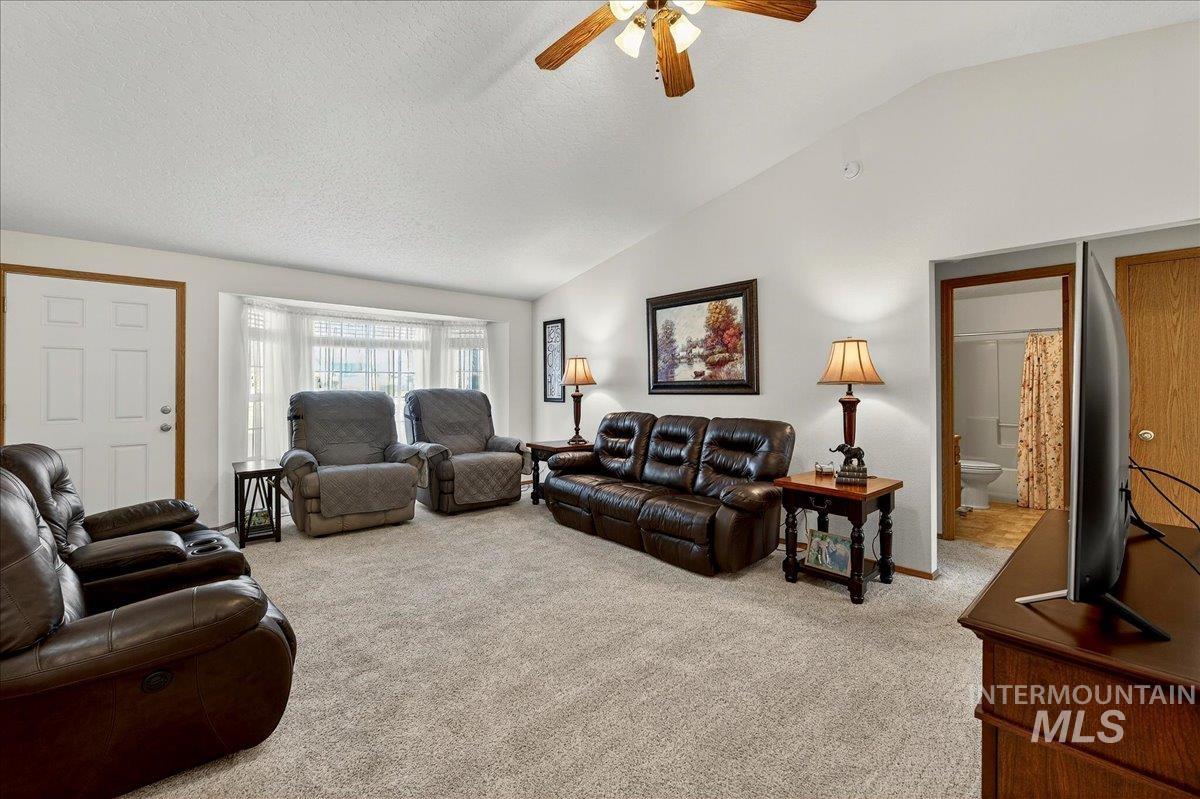 1907 W Flamingo, Nampa, Idaho 83651, 3 Bedrooms, 2 Bathrooms, Residential For Sale, Price $285,000,MLS 98976836