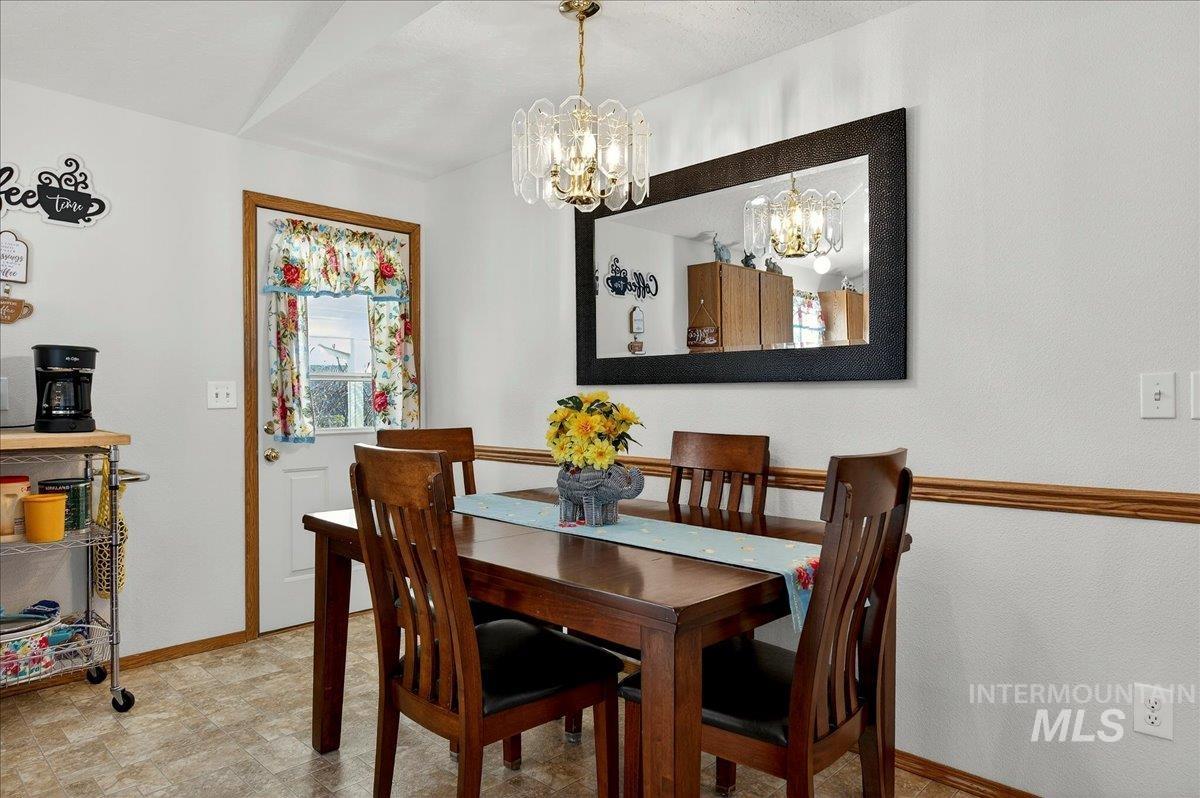 1907 W Flamingo, Nampa, Idaho 83651, 3 Bedrooms, 2 Bathrooms, Residential For Sale, Price $285,000,MLS 98976836