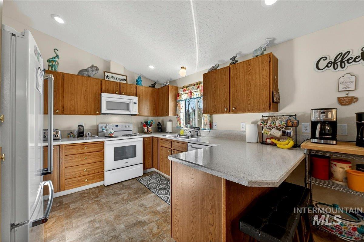 1907 W Flamingo, Nampa, Idaho 83651, 3 Bedrooms, 2 Bathrooms, Residential For Sale, Price $285,000,MLS 98976836