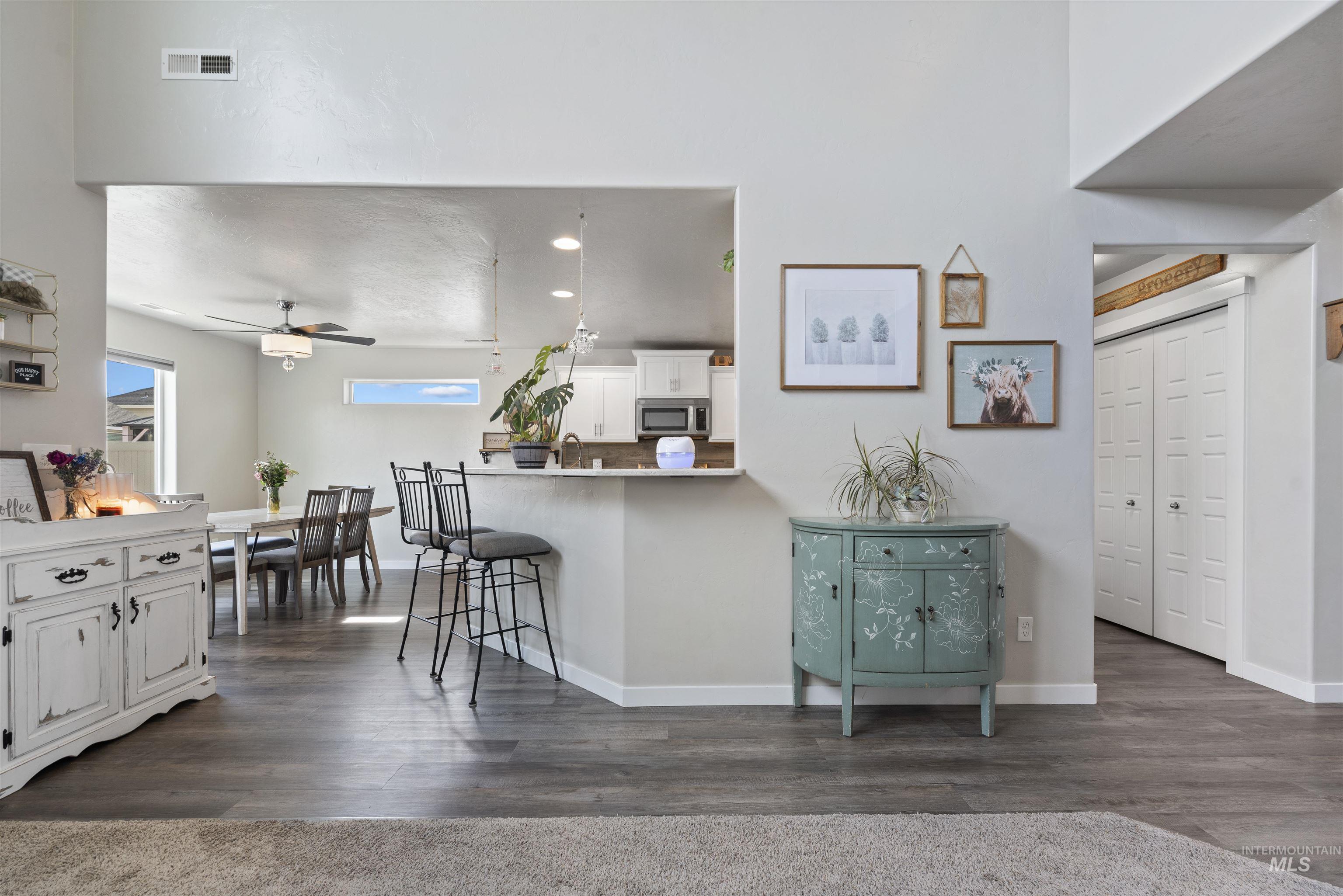 6908 S Allegiance Ave, Meridian, Idaho 83642, 6 Bedrooms, 3.5 Bathrooms, Residential For Sale, Price $559,750,MLS 98976837