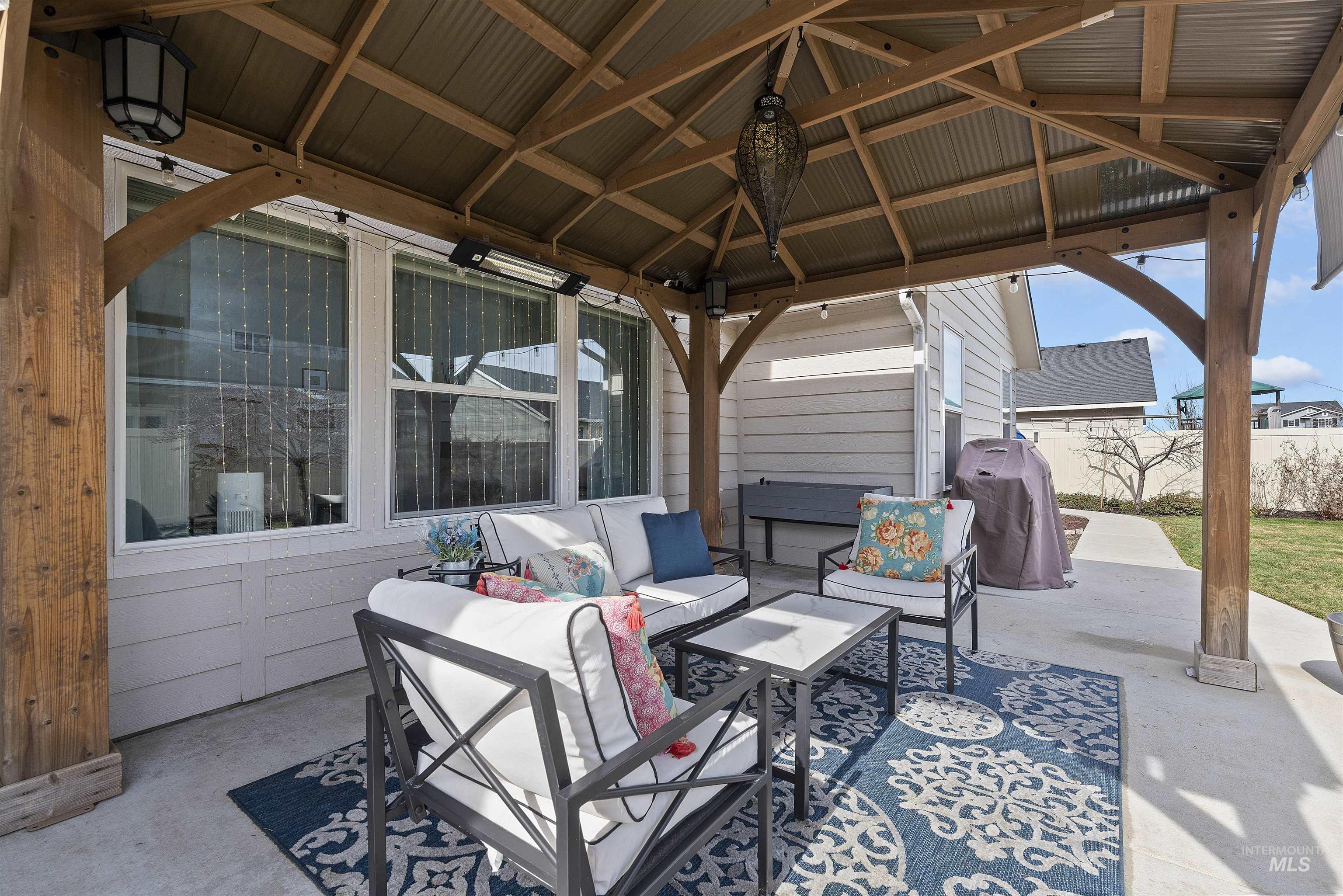 6908 S Allegiance Ave, Meridian, Idaho 83642, 6 Bedrooms, 3.5 Bathrooms, Residential For Sale, Price $559,750,MLS 98976837