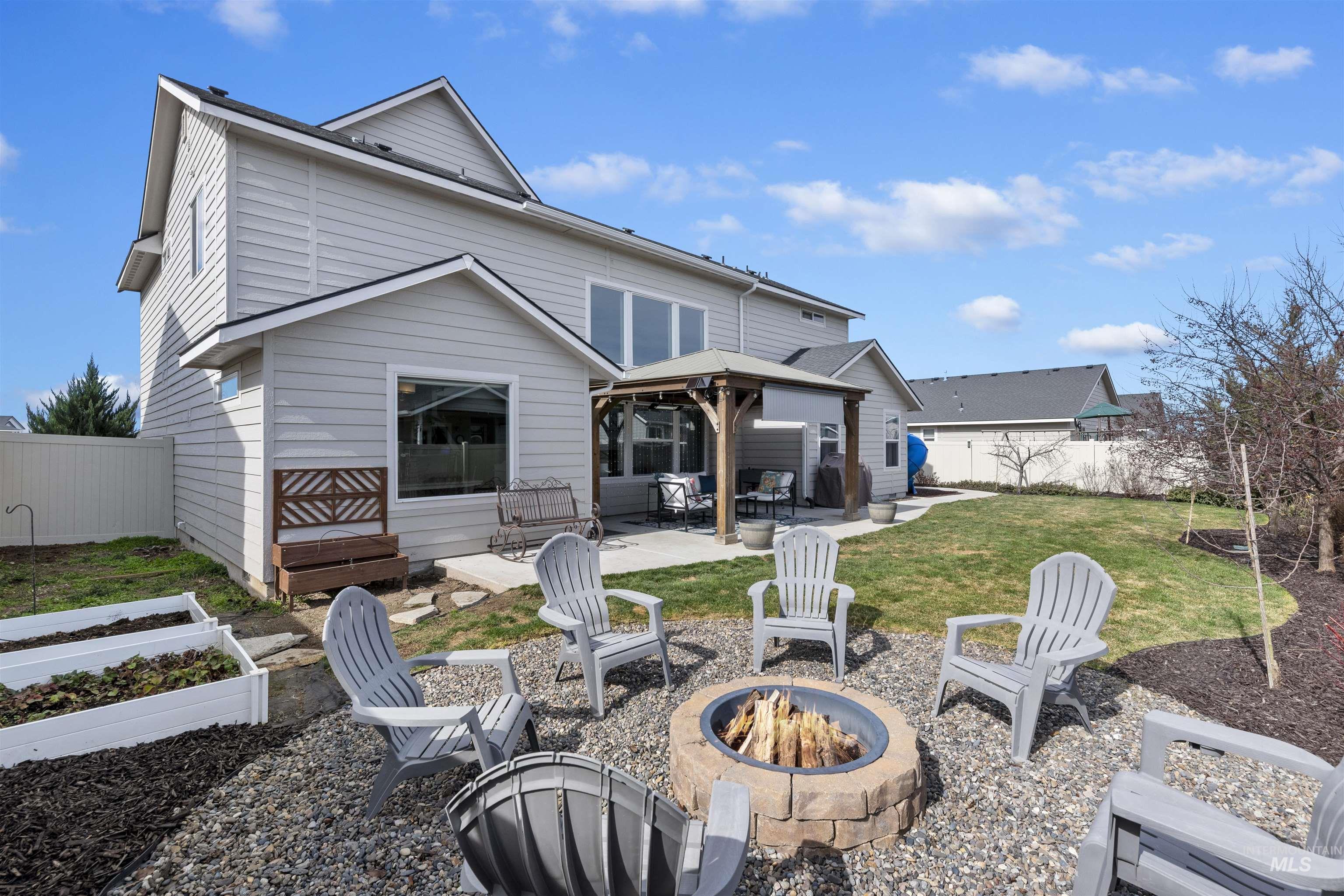 6908 S Allegiance Ave, Meridian, Idaho 83642, 6 Bedrooms, 3.5 Bathrooms, Residential For Sale, Price $559,750,MLS 98976837