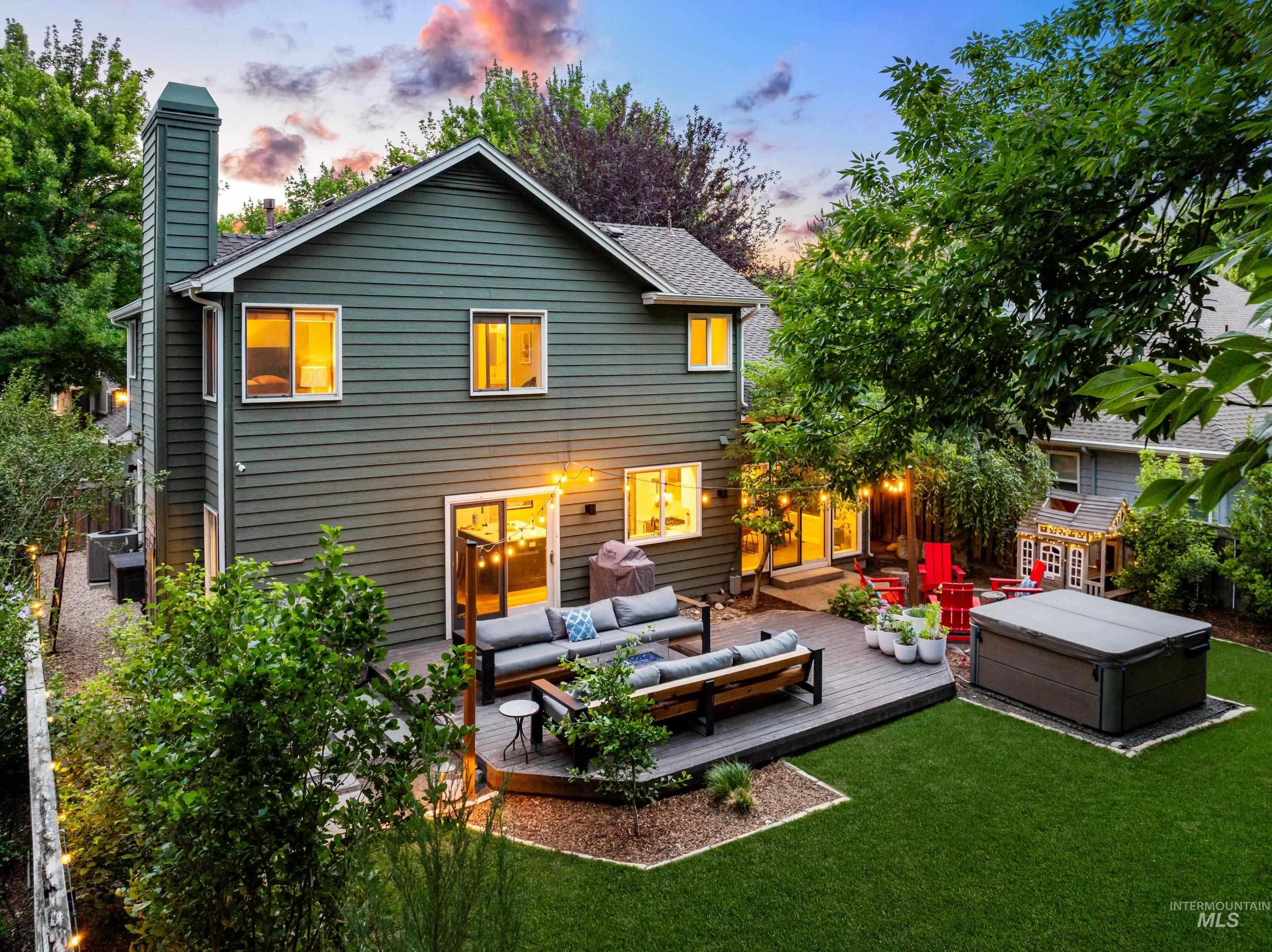 2822 S Swallowtail Ln, Boise, Idaho 83706, 4 Bedrooms, 3 Bathrooms, Residential For Sale, Price $825,000,MLS 98976840