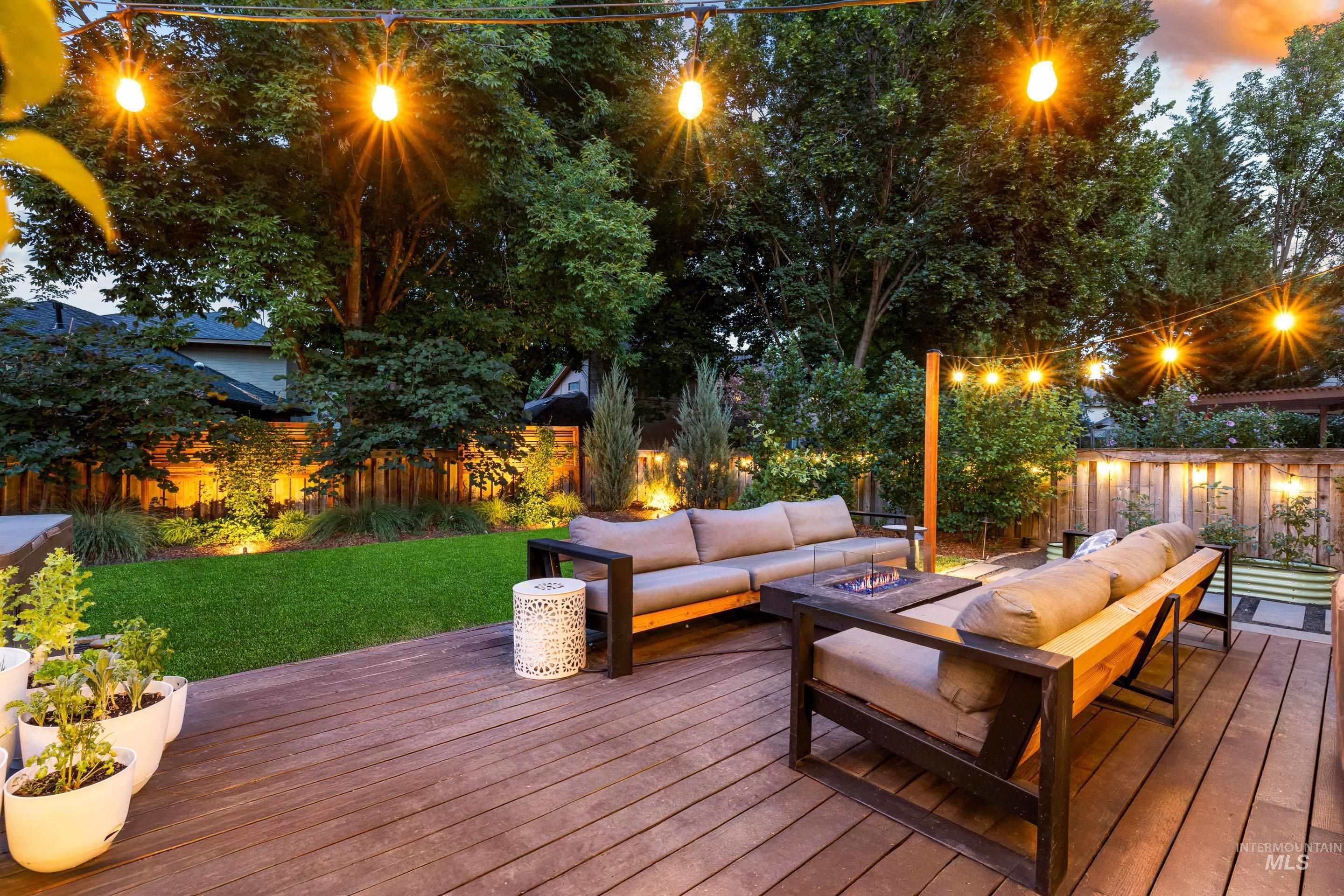 2822 S Swallowtail Ln, Boise, Idaho 83706, 4 Bedrooms, 3 Bathrooms, Residential For Sale, Price $825,000,MLS 98976840