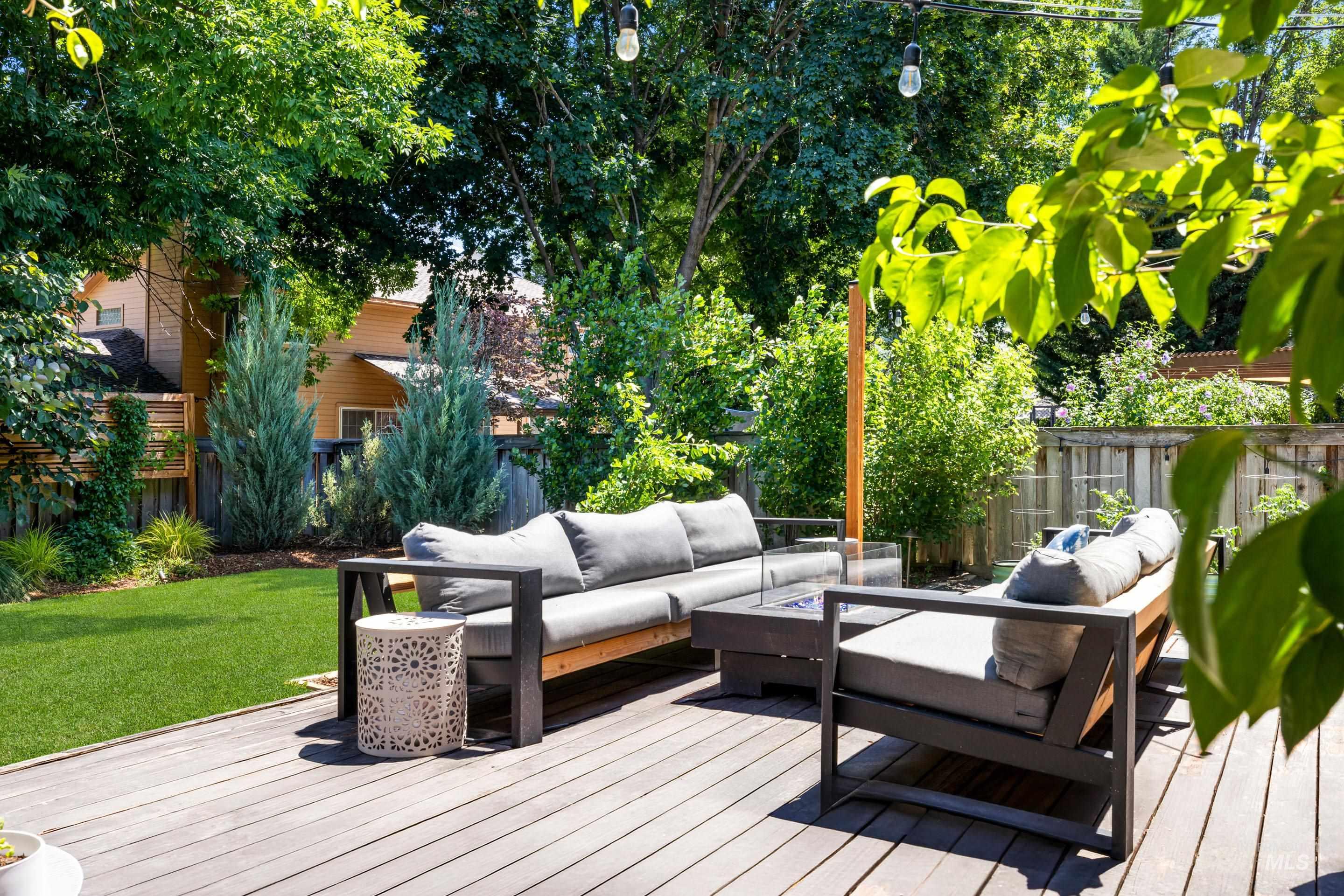 2822 S Swallowtail Ln, Boise, Idaho 83706, 4 Bedrooms, 3 Bathrooms, Residential For Sale, Price $825,000,MLS 98976840