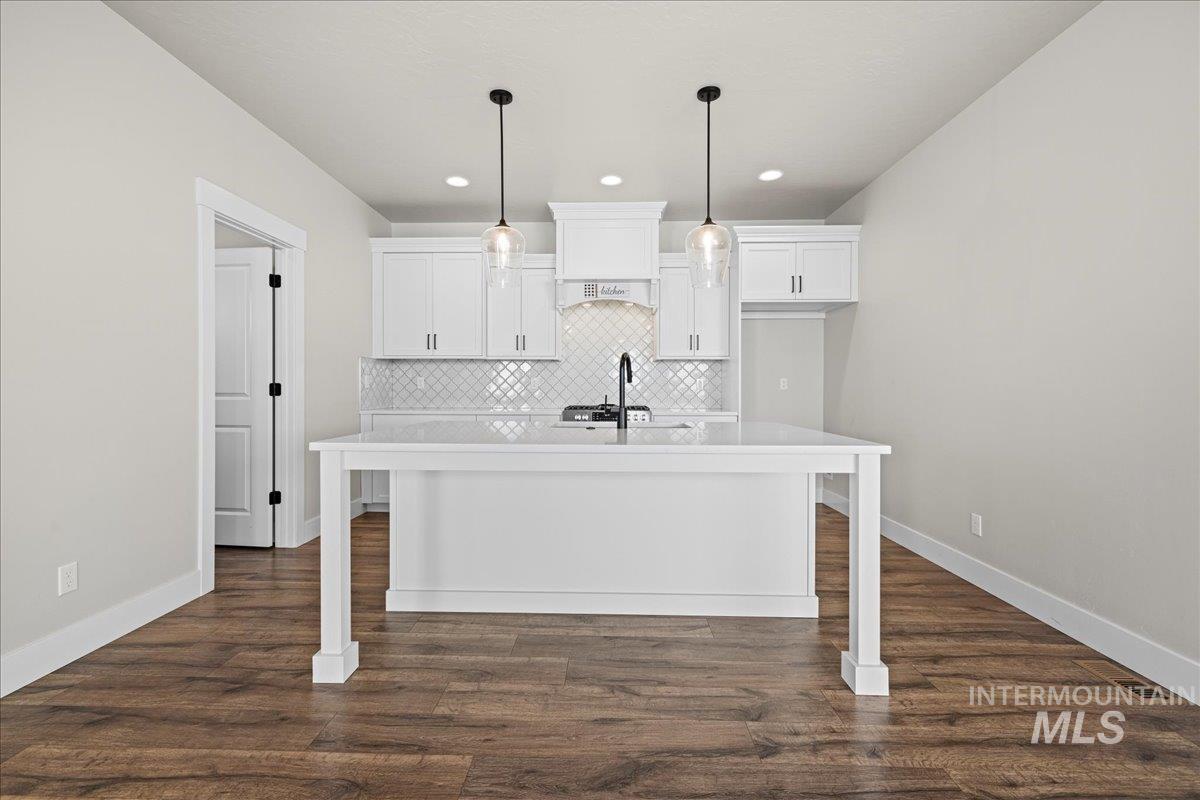 2187 E Hidcote St, Meridian, Idaho 83642, 2 Bedrooms, 2 Bathrooms, Residential For Sale, Price $474,900,MLS 98976841