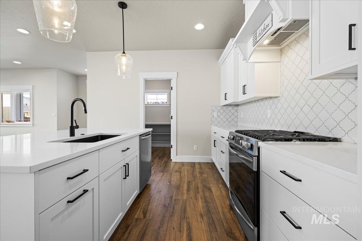 2187 E Hidcote St, Meridian, Idaho 83642, 2 Bedrooms, 2 Bathrooms, Residential For Sale, Price $474,900,MLS 98976841