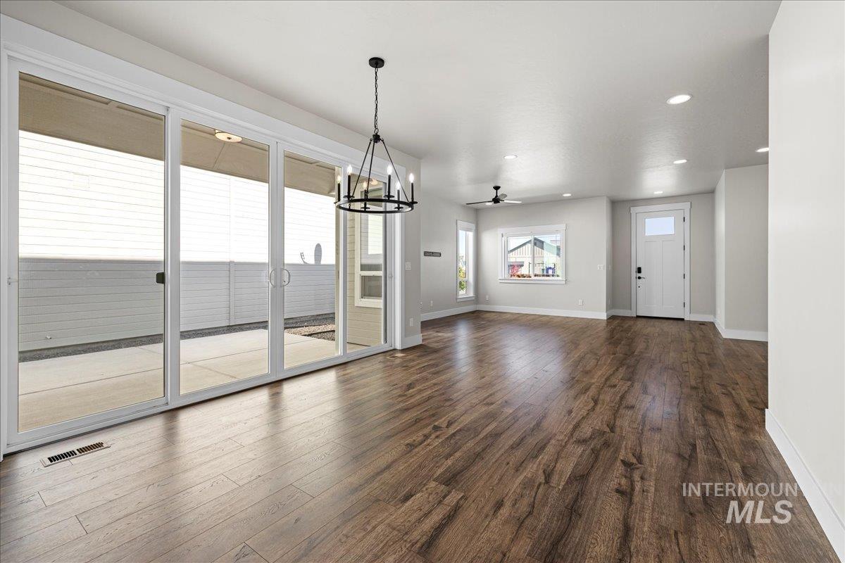 2187 E Hidcote St, Meridian, Idaho 83642, 2 Bedrooms, 2 Bathrooms, Residential For Sale, Price $474,900,MLS 98976841