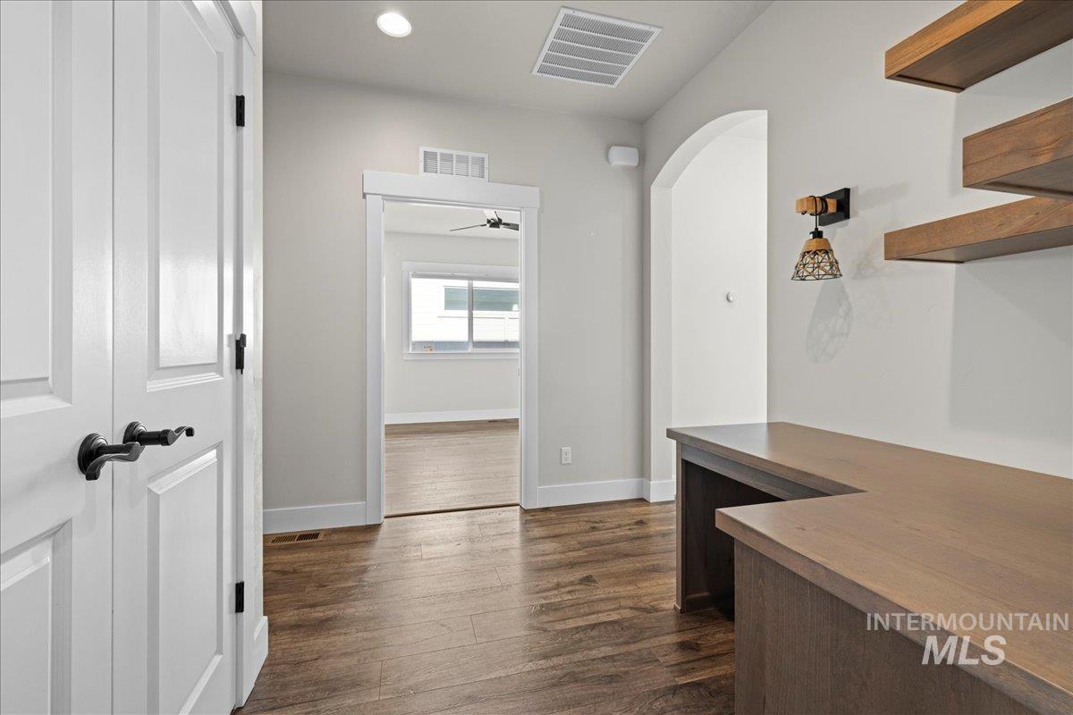 2187 E Hidcote St, Meridian, Idaho 83642, 2 Bedrooms, 2 Bathrooms, Residential For Sale, Price $474,900,MLS 98976841