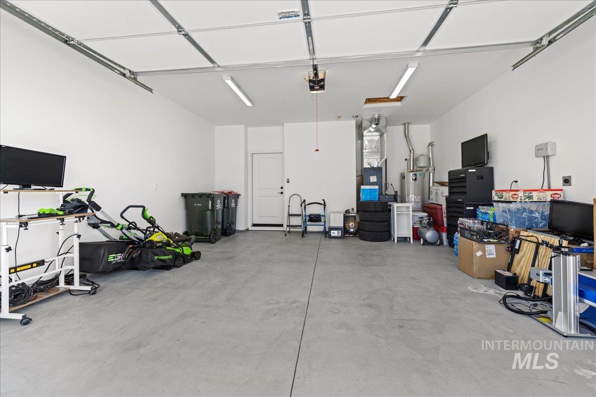 2187 E Hidcote St, Meridian, Idaho 83642, 2 Bedrooms, 2 Bathrooms, Residential For Sale, Price $474,900,MLS 98976841