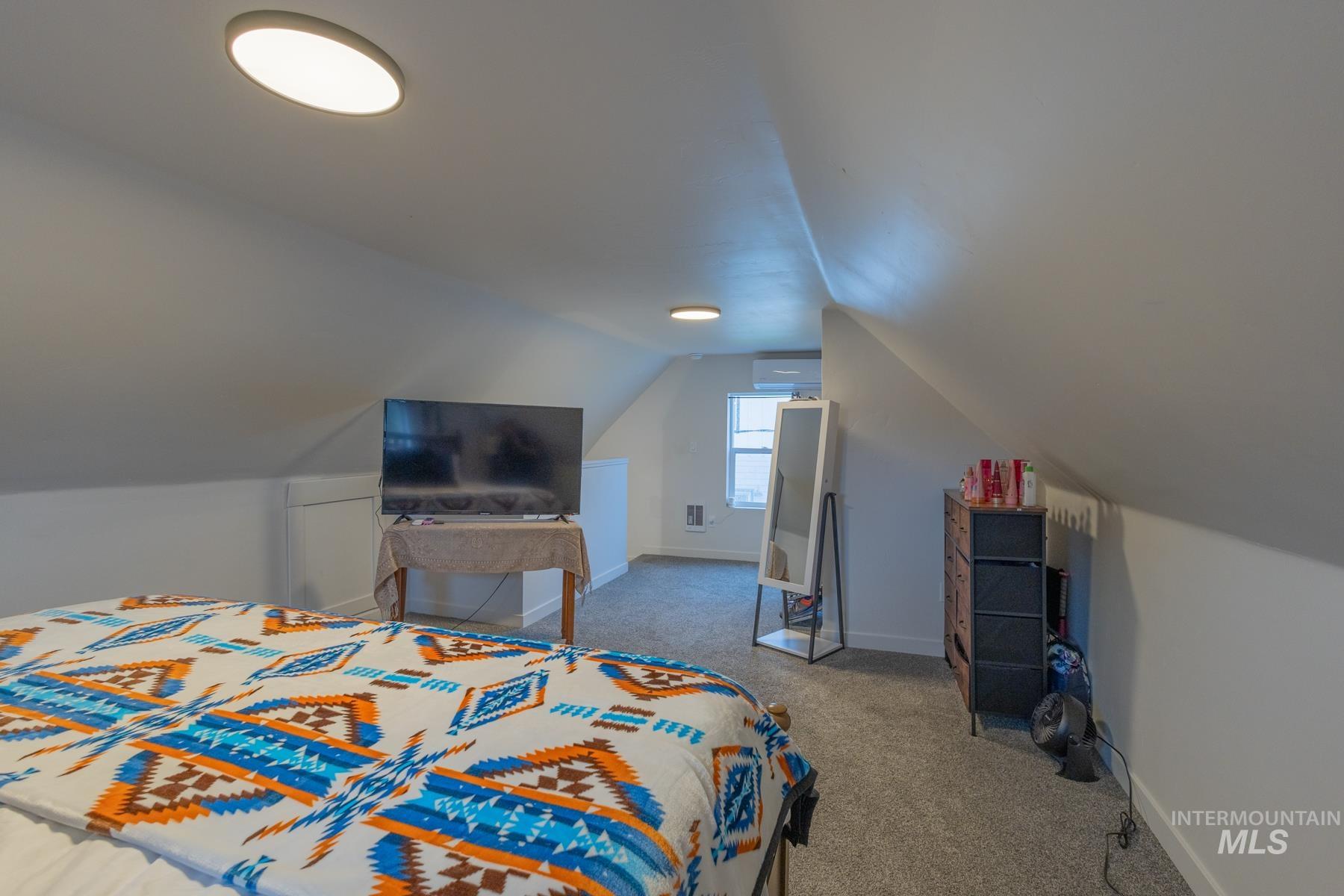 1323 S 11th St, Nampa, Idaho 83651, 2 Bedrooms, 1 Bathroom, Residential For Sale, Price $299,900,MLS 98976842