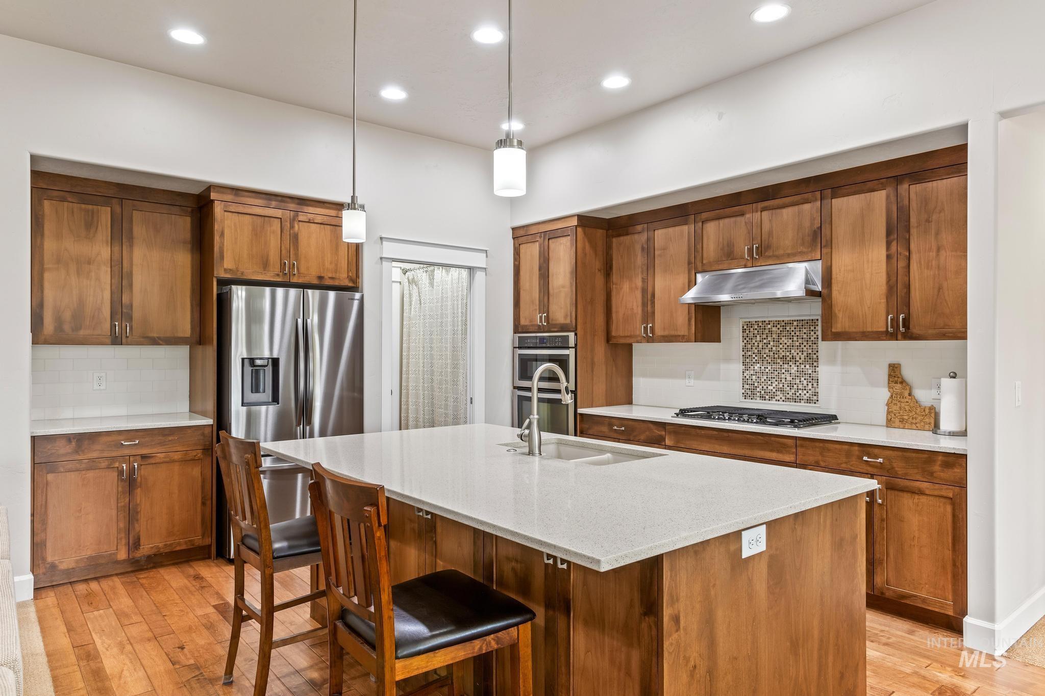 11500 W Pathview St, Star, Idaho 83669, 3 Bedrooms, 2.5 Bathrooms, Residential For Sale, Price $717,000,MLS 98976845