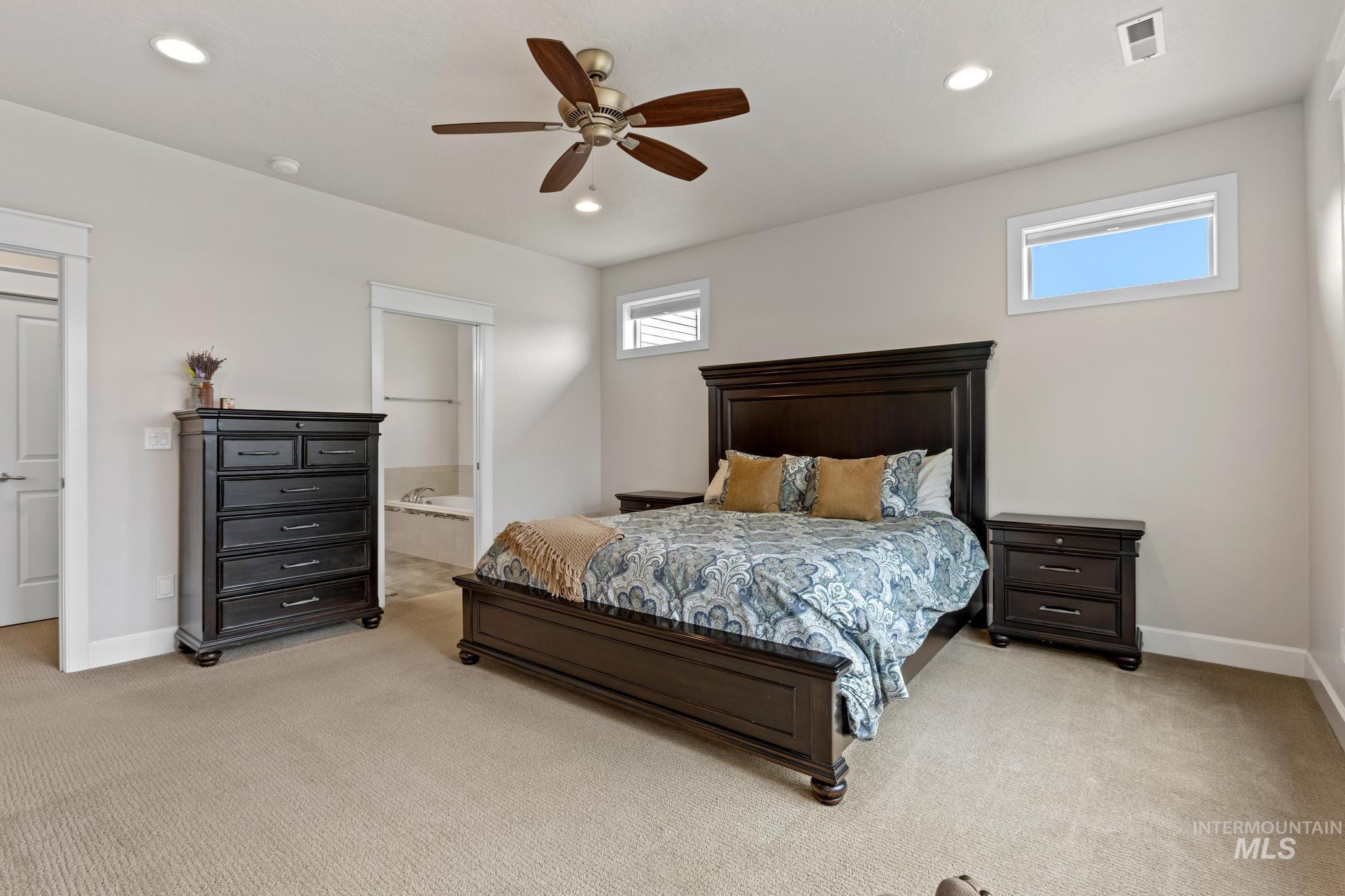 11500 W Pathview St, Star, Idaho 83669, 3 Bedrooms, 2.5 Bathrooms, Residential For Sale, Price $717,000,MLS 98976845