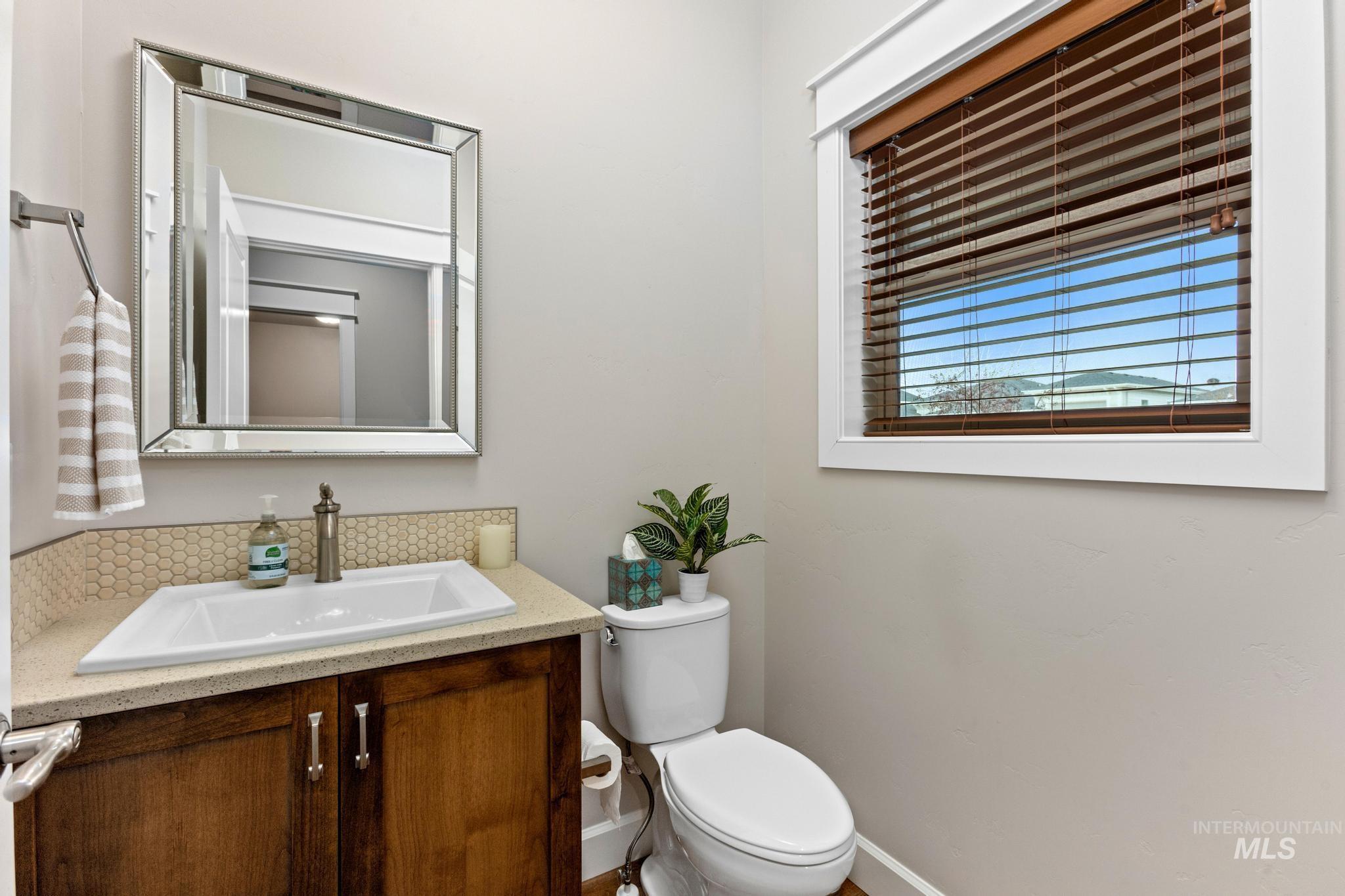 11500 W Pathview St, Star, Idaho 83669, 3 Bedrooms, 2.5 Bathrooms, Residential For Sale, Price $717,000,MLS 98976845