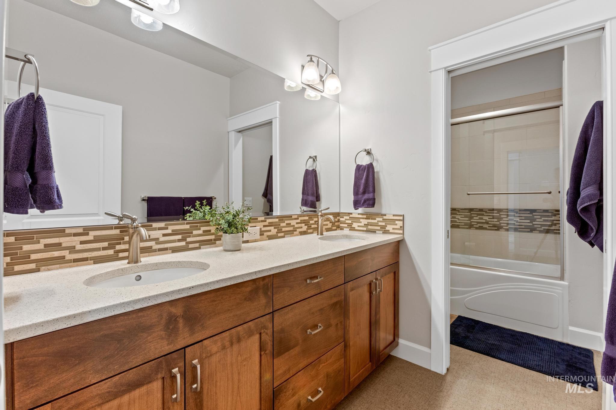 11500 W Pathview St, Star, Idaho 83669, 3 Bedrooms, 2.5 Bathrooms, Residential For Sale, Price $717,000,MLS 98976845