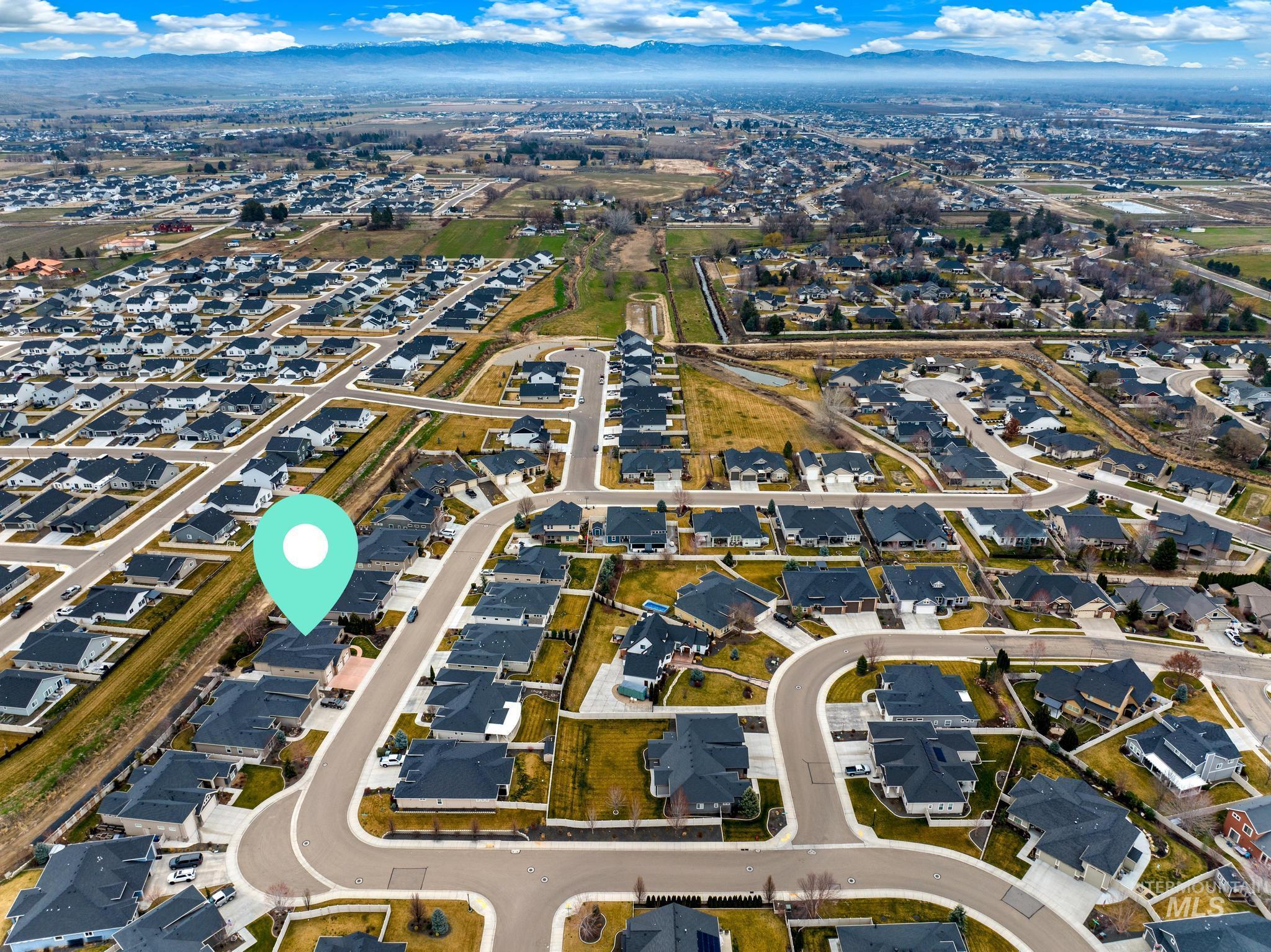 11500 W Pathview St, Star, Idaho 83669, 3 Bedrooms, 2.5 Bathrooms, Residential For Sale, Price $717,000,MLS 98976845