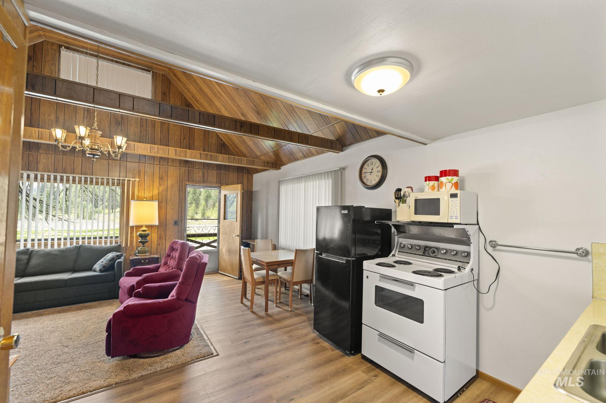 440 Centerville Road, Idaho City, Idaho 83631, 2 Bedrooms, 1 Bathroom, Residential For Sale, Price $295,000,MLS 98976846