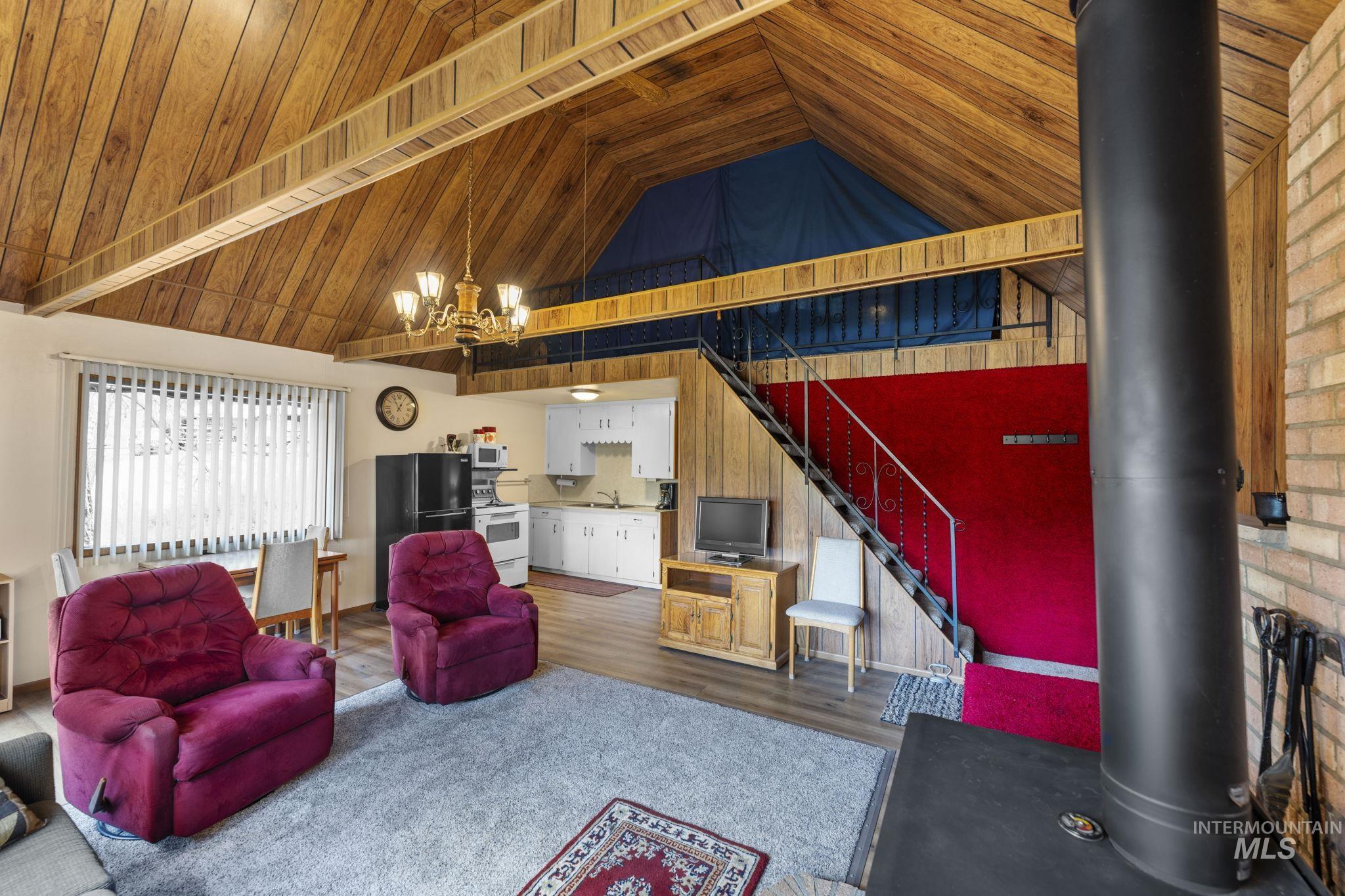 440 Centerville Road, Idaho City, Idaho 83631, 2 Bedrooms, 1 Bathroom, Residential For Sale, Price $295,000,MLS 98976846