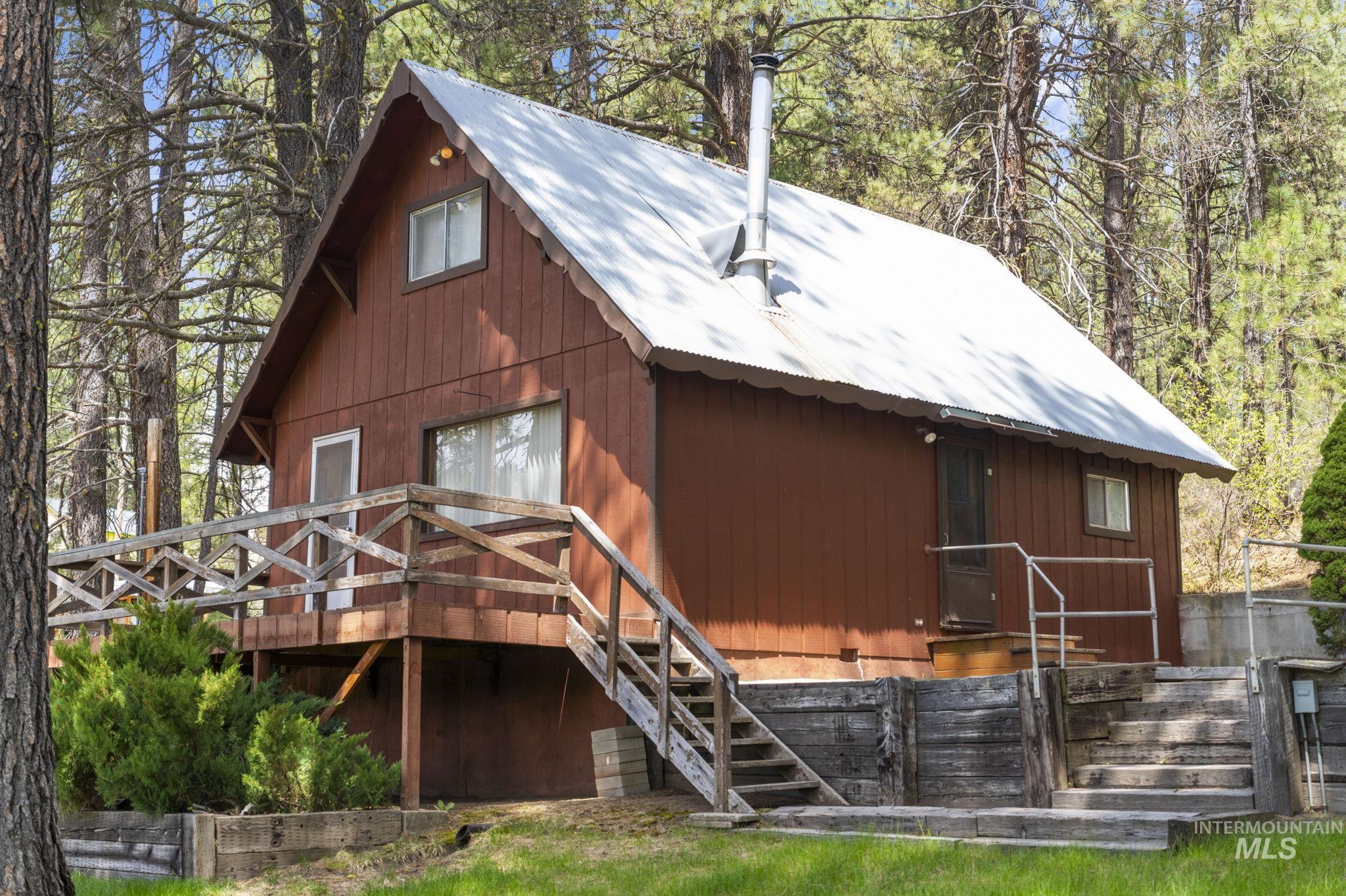 440 Centerville Road, Idaho City, Idaho 83631, 2 Bedrooms, 1 Bathroom, Residential For Sale, Price $295,000,MLS 98976846