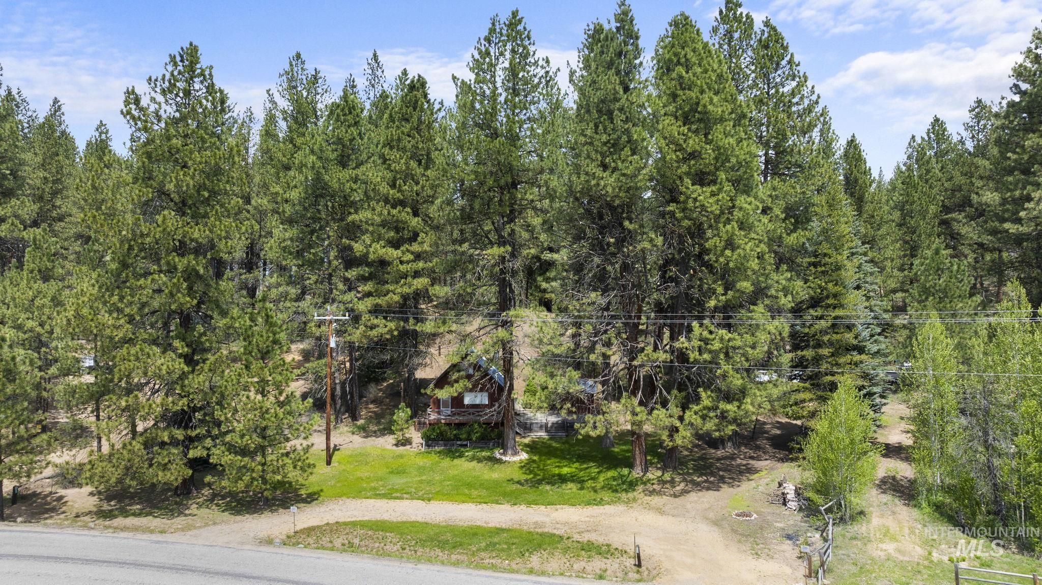 440 Centerville Road, Idaho City, Idaho 83631, 2 Bedrooms, 1 Bathroom, Residential For Sale, Price $295,000,MLS 98976846