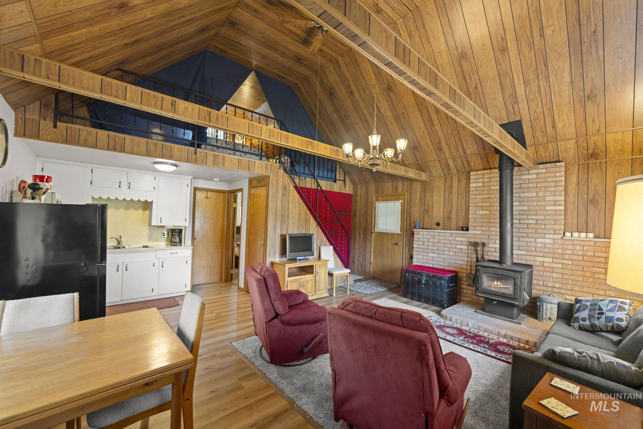 440 Centerville Road, Idaho City, Idaho 83631, 2 Bedrooms, 1 Bathroom, Residential For Sale, Price $295,000,MLS 98976846