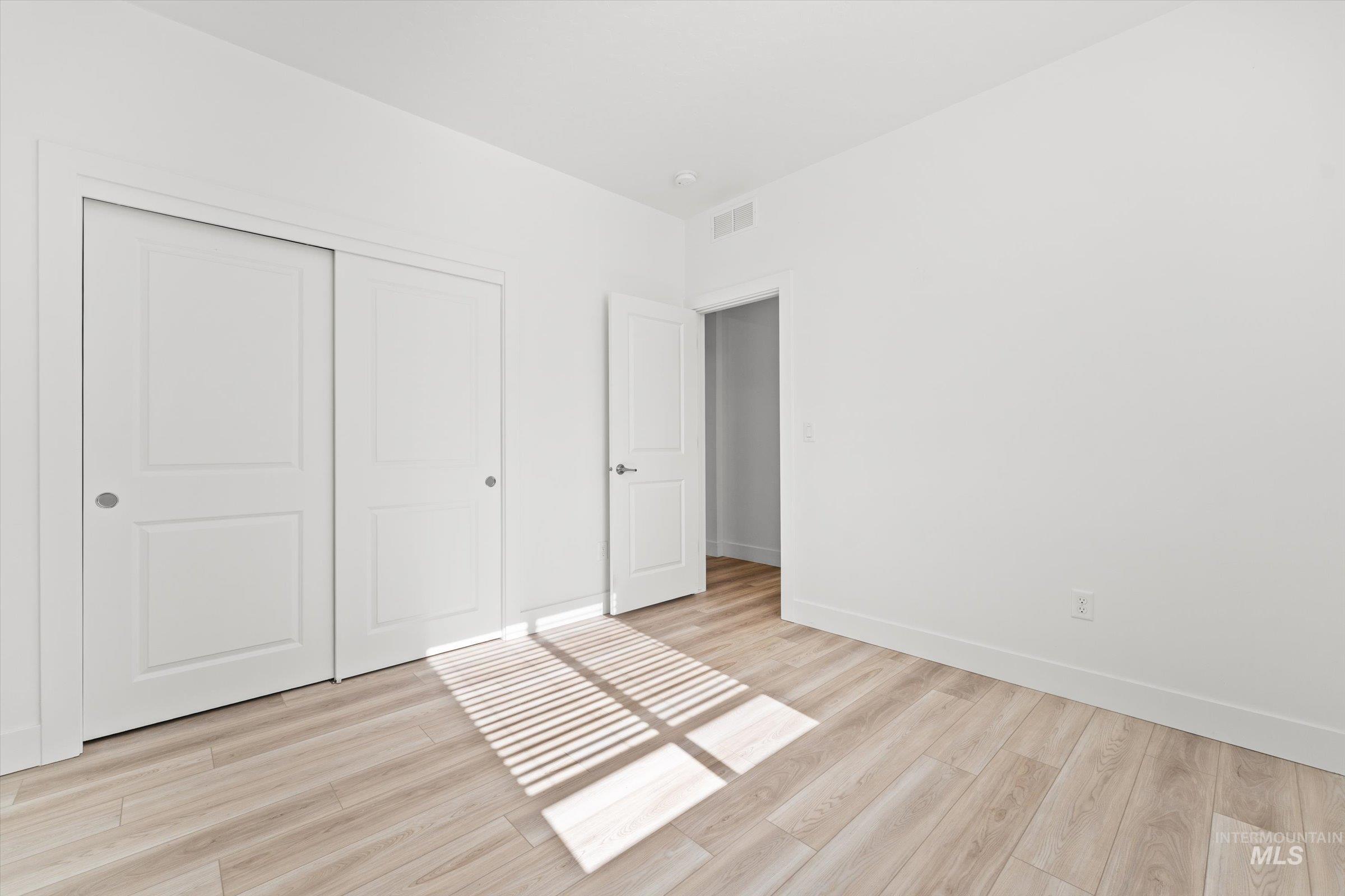 5419 E Victoria Falls Dr, Nampa, Idaho 83686, 3 Bedrooms, 2 Bathrooms, Residential For Sale, Price $559,500,MLS 98976849