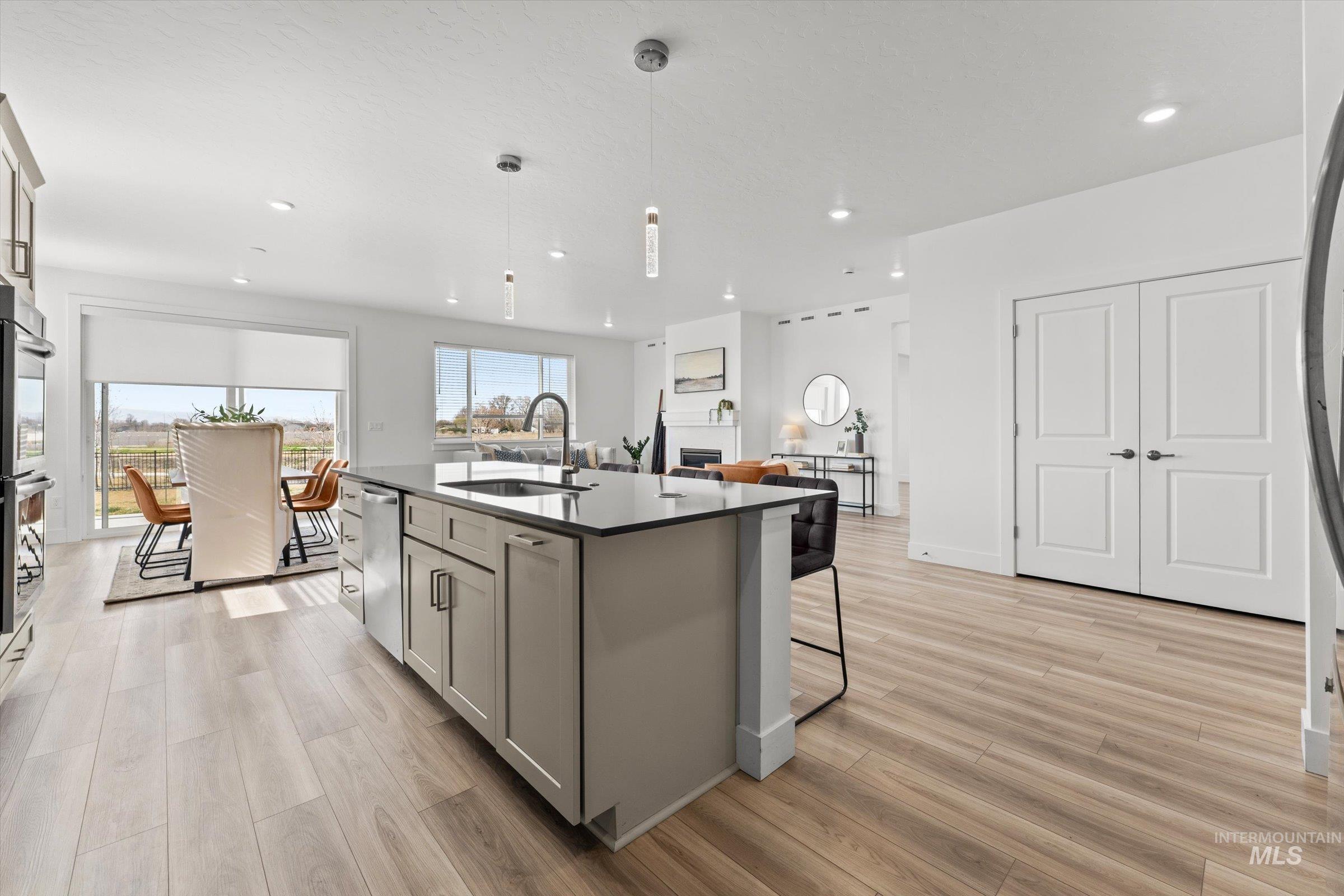 5419 E Victoria Falls Dr, Nampa, Idaho 83686, 3 Bedrooms, 2 Bathrooms, Residential For Sale, Price $559,500,MLS 98976849