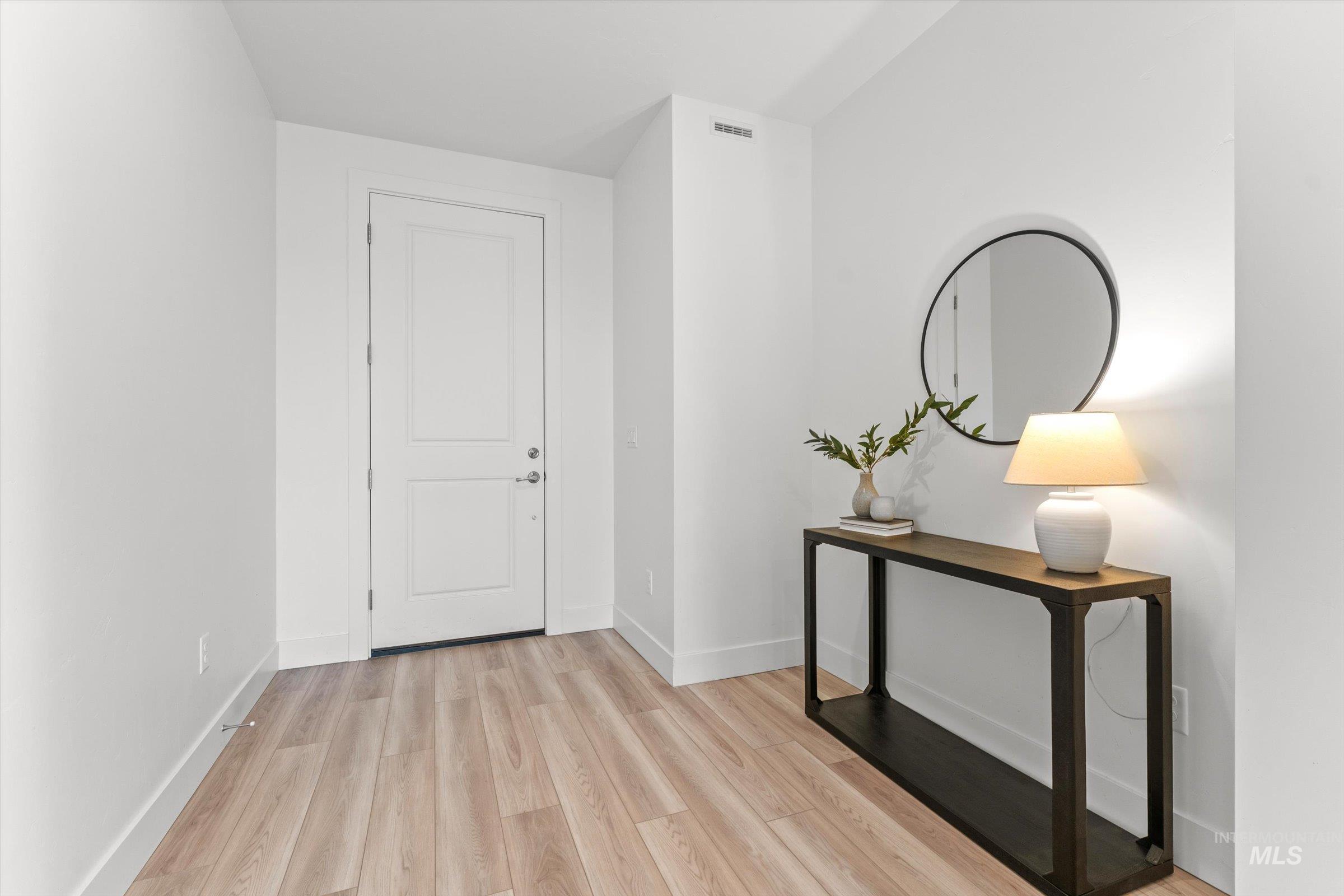 5419 E Victoria Falls Dr, Nampa, Idaho 83686, 3 Bedrooms, 2 Bathrooms, Residential For Sale, Price $559,500,MLS 98976849