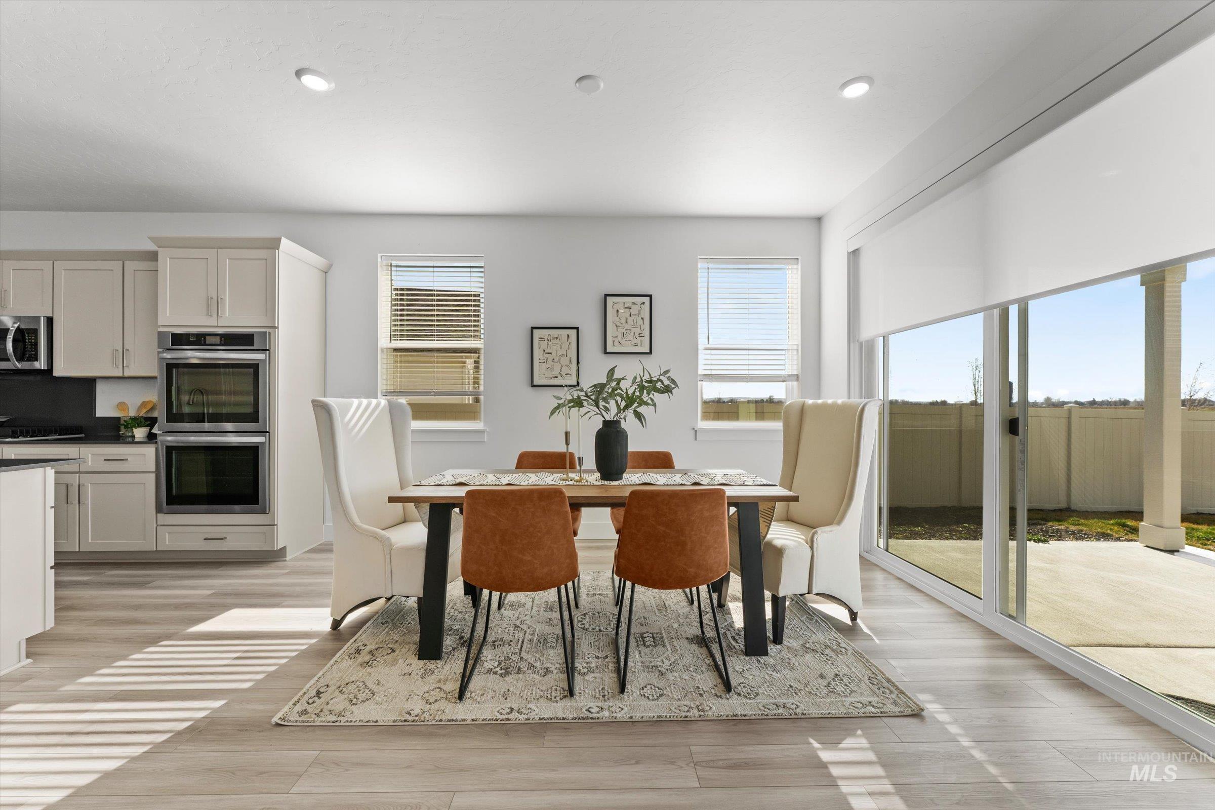 5419 E Victoria Falls Dr, Nampa, Idaho 83686, 3 Bedrooms, 2 Bathrooms, Residential For Sale, Price $559,500,MLS 98976849