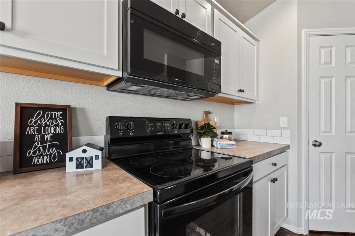 1685 SW Levant Way, Mountain Home, Idaho 83647, 3 Bedrooms, 2 Bathrooms, Residential For Sale, Price $385,000, 98976850