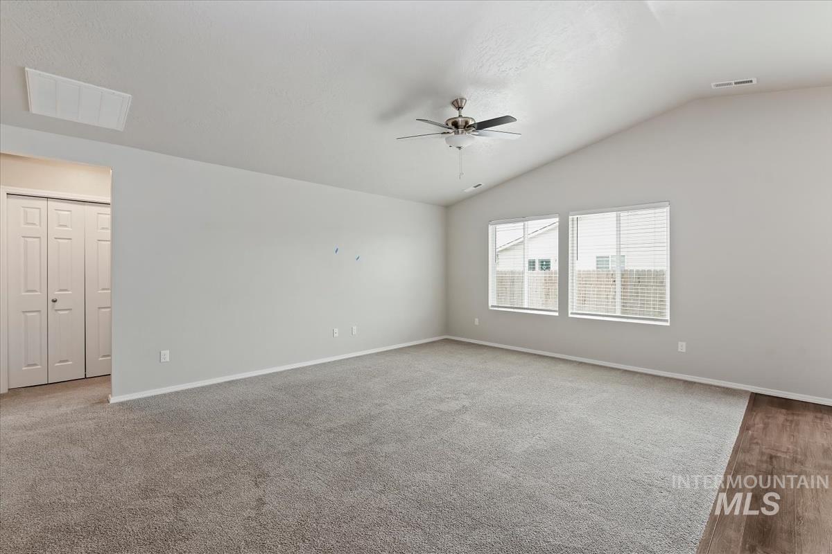 1685 SW Levant Way, Mountain Home, Idaho 83647, 3 Bedrooms, 2 Bathrooms, Residential For Sale, Price $390,000,MLS 98976850