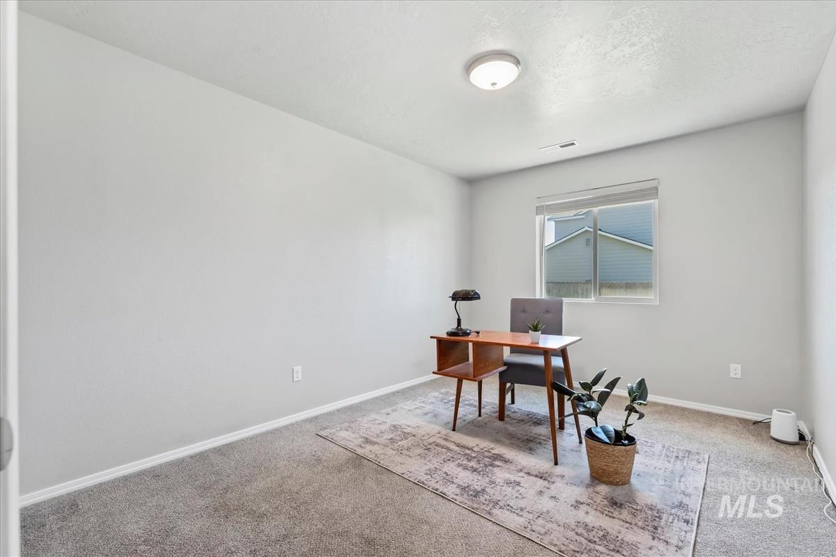 1685 SW Levant Way, Mountain Home, Idaho 83647, 3 Bedrooms, 2 Bathrooms, Residential For Sale, Price $385,000, 98976850