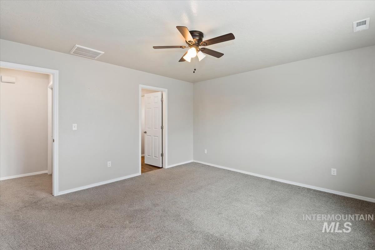 1685 SW Levant Way, Mountain Home, Idaho 83647, 3 Bedrooms, 2 Bathrooms, Residential For Sale, Price $390,000,MLS 98976850