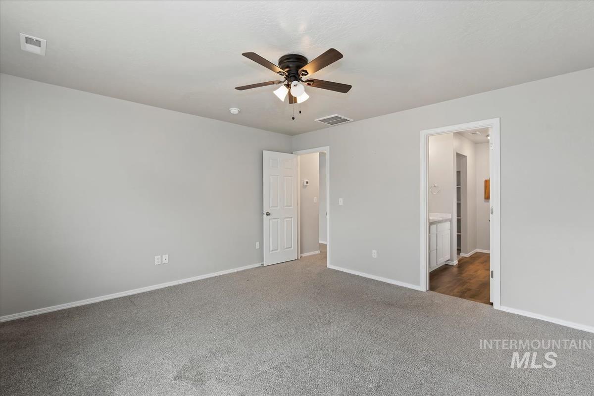 1685 SW Levant Way, Mountain Home, Idaho 83647, 3 Bedrooms, 2 Bathrooms, Residential For Sale, Price $390,000,MLS 98976850