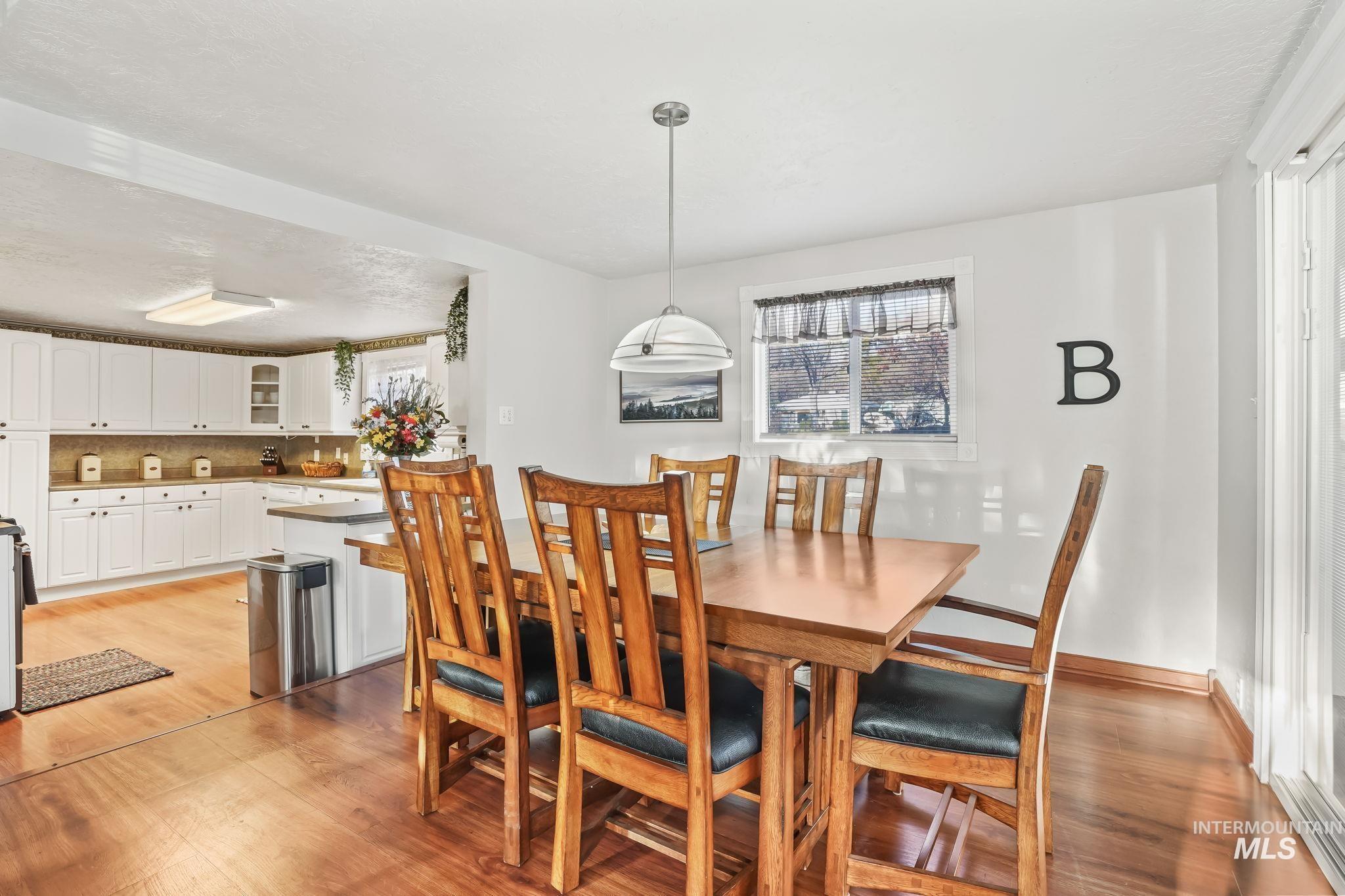 1014 E Franklin St., Boise, Idaho 83712, 3 Bedrooms, 2.5 Bathrooms, Residential For Sale, Price $749,900,MLS 98976852