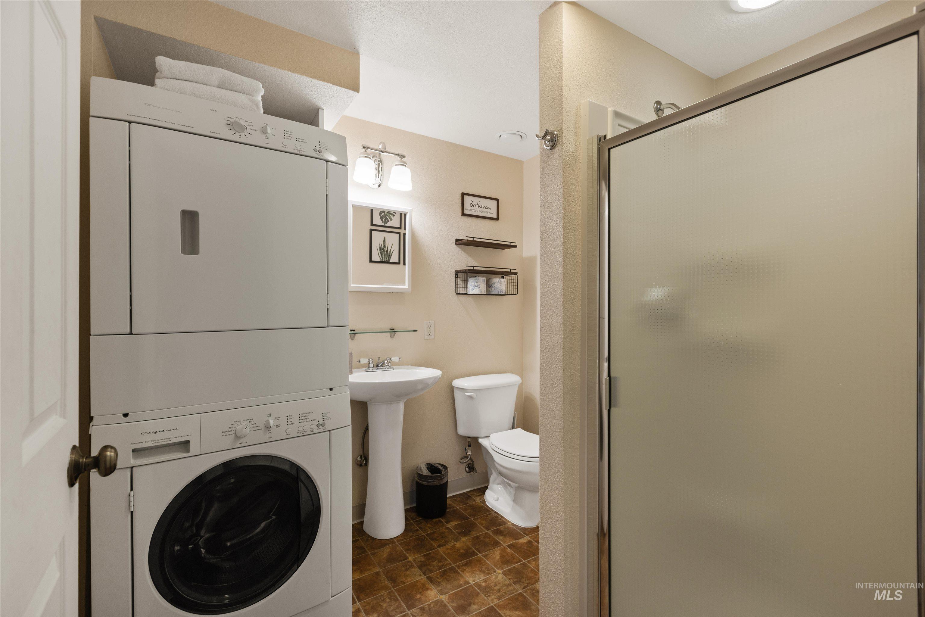 1014 E Franklin St., Boise, Idaho 83712, 3 Bedrooms, 2.5 Bathrooms, Residential For Sale, Price $749,900,MLS 98976852