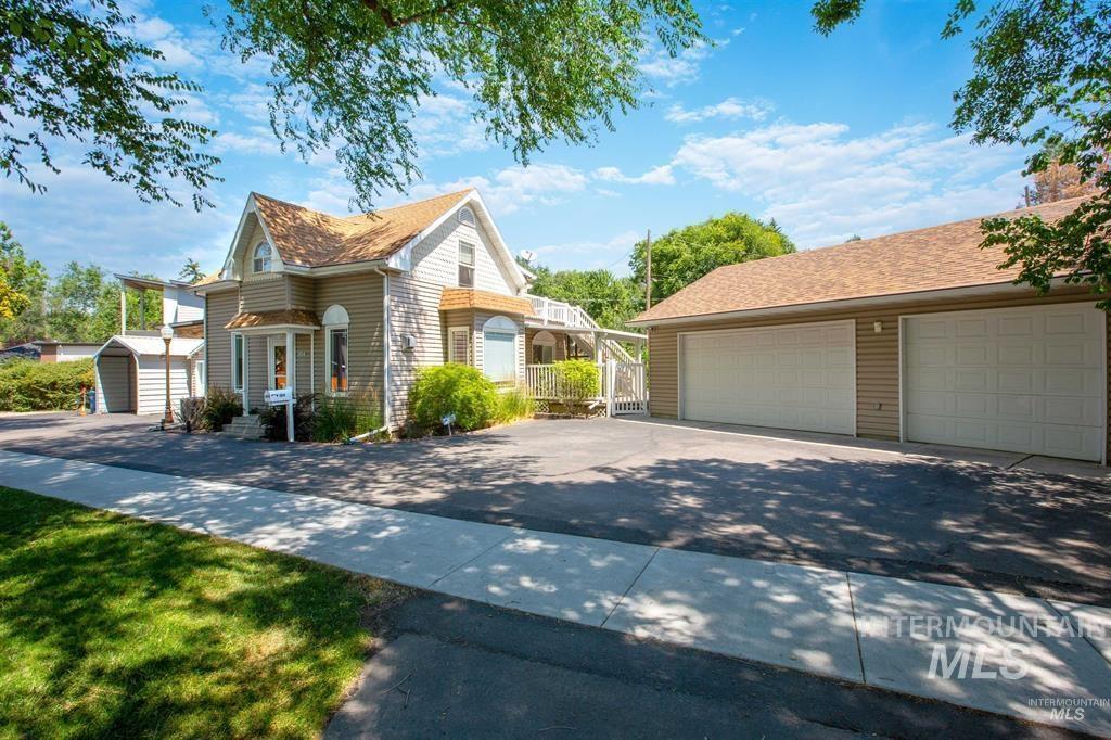 1014 E Franklin St., Boise, Idaho 83712, 3 Bedrooms, 2.5 Bathrooms, Residential For Sale, Price $749,900,MLS 98976852